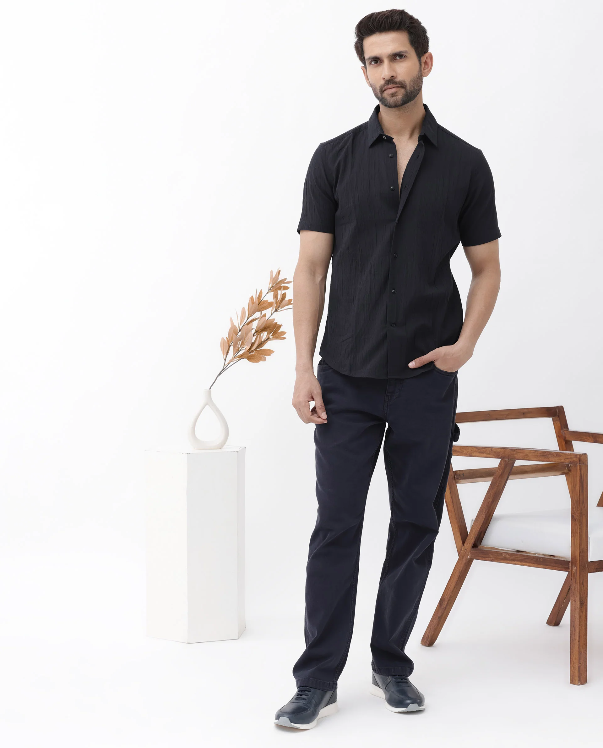 Rare Rabbit Men's Crinkle Ss Black Cotton Plain Boxy Fit Half Sleeve Collared Shirt - Image 3