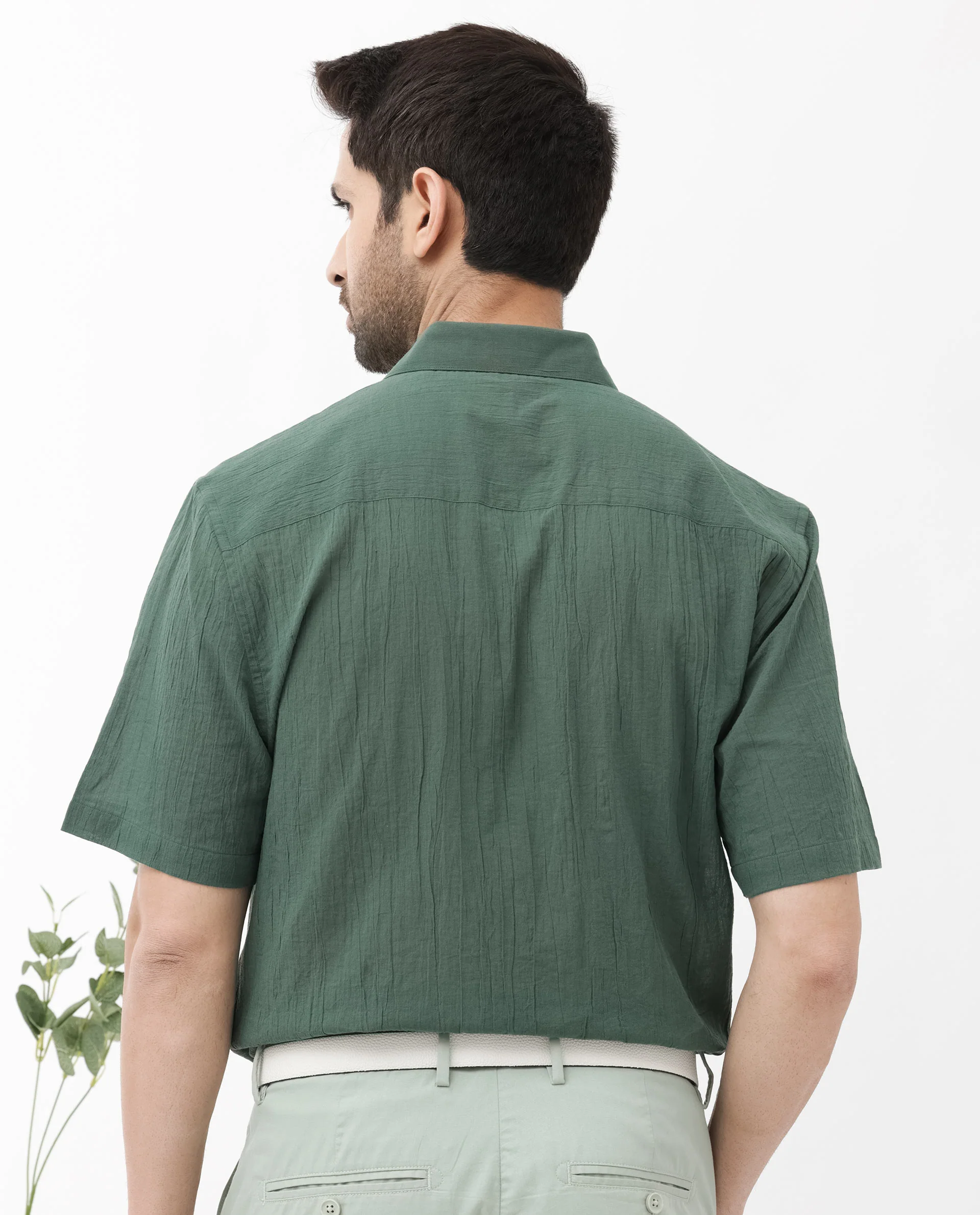 Rare Rabbit Men's Crinkle Ss Dusky Green Cotton Plain Boxy Fit Half Sleeve Collared Shirt - Image 8