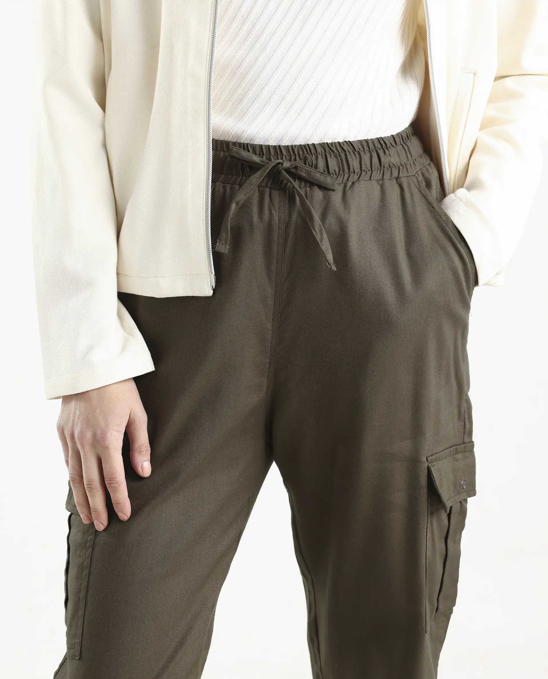Rareism Women's Crop Khaki Trouser - Image 4