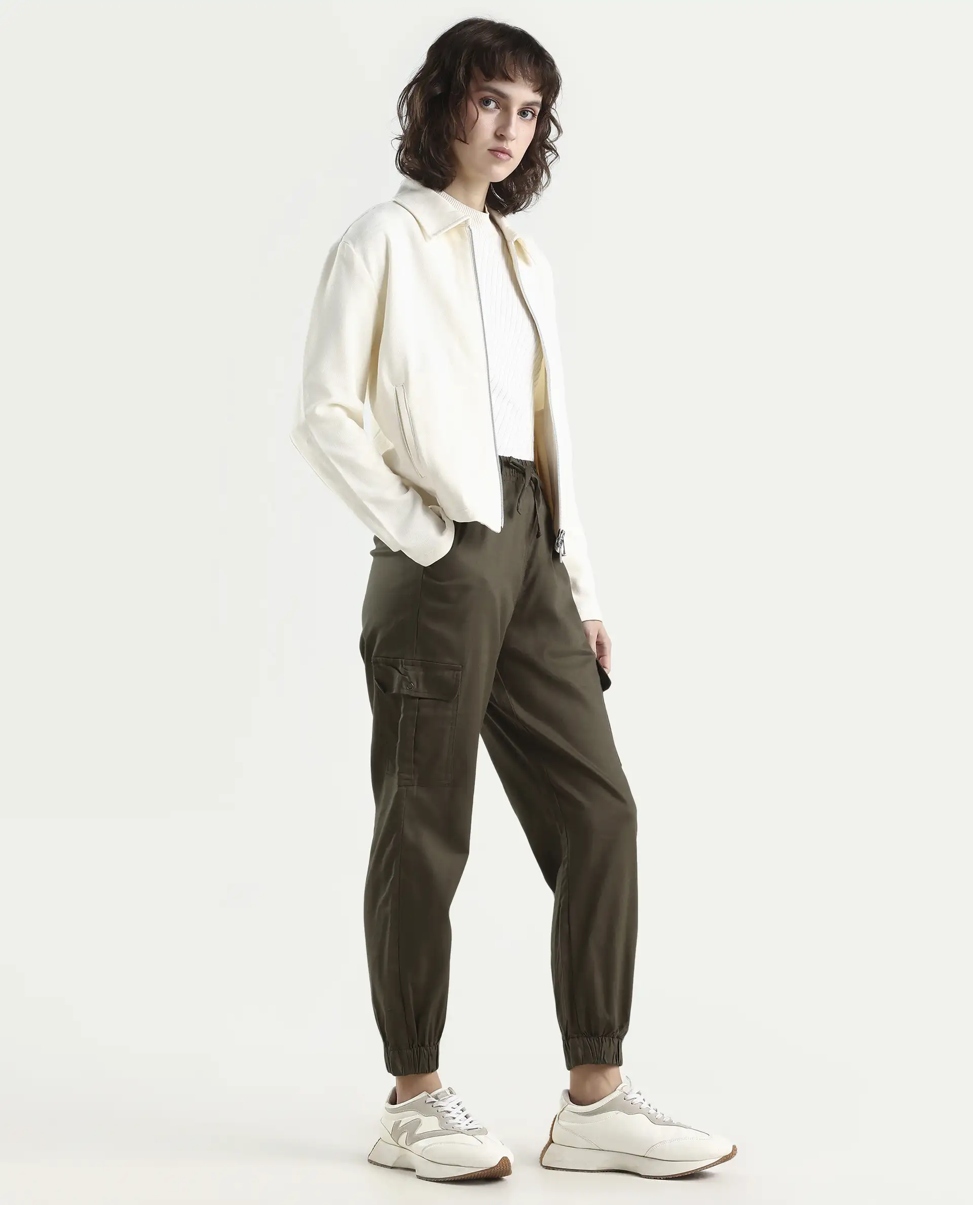 Rareism Women's Crop Khaki Trouser - Image 6