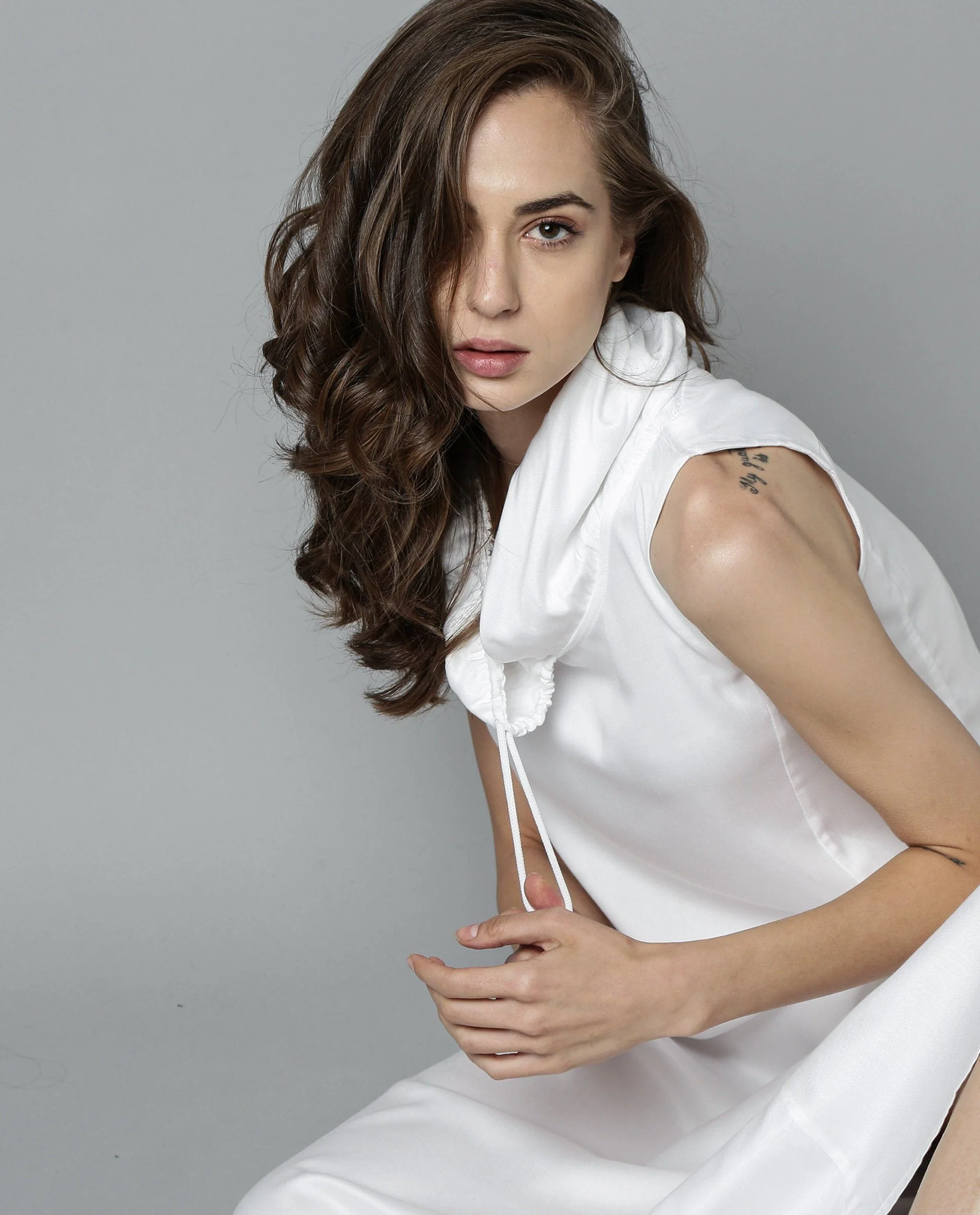 Rareism Womens Cruise White Dress Cotton Fabric Regular Fit Sleeveless Round Neck - Image 7