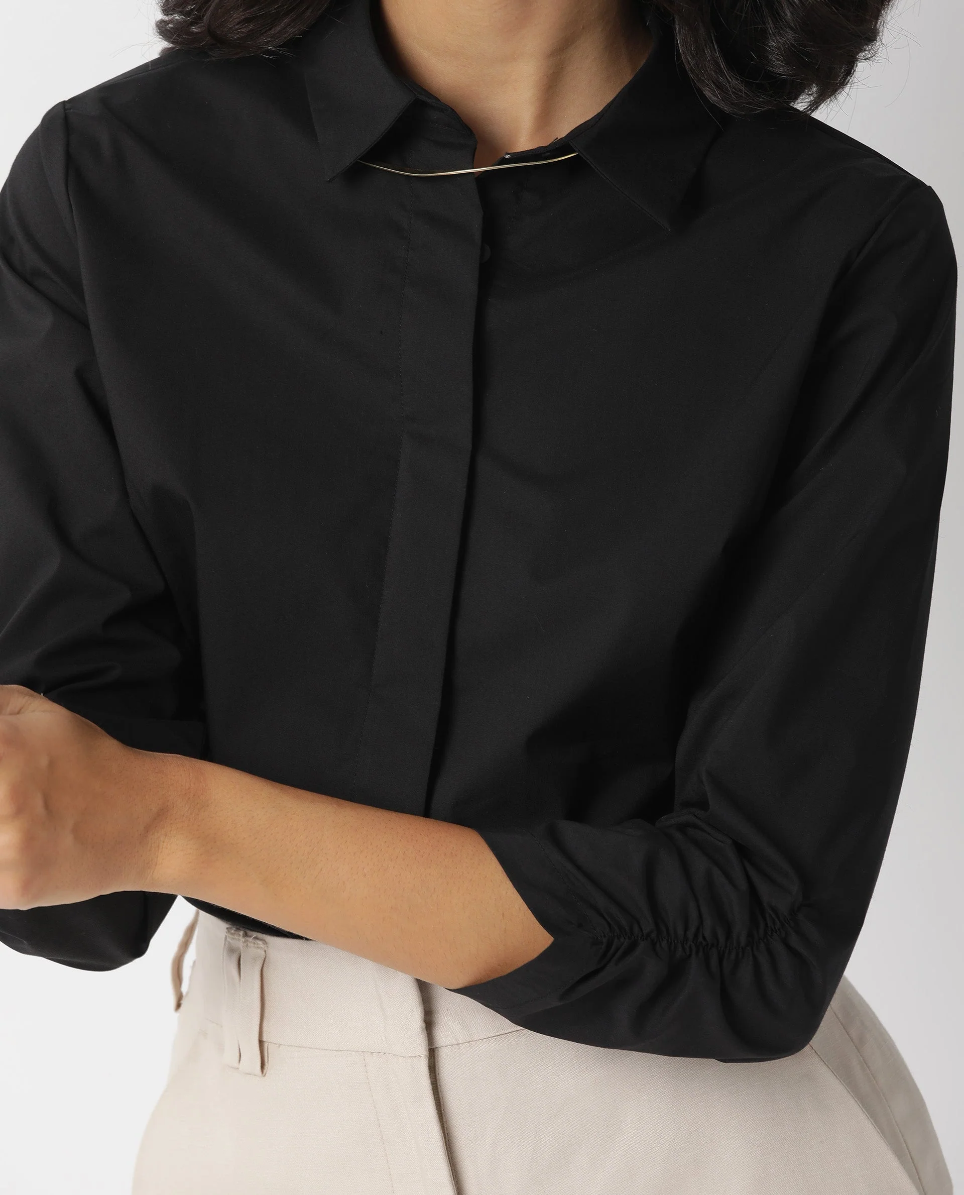 Rareism Women's Cuddle Black Cotton Blend Spread Collar Plain Regular Fit Top - Image 2
