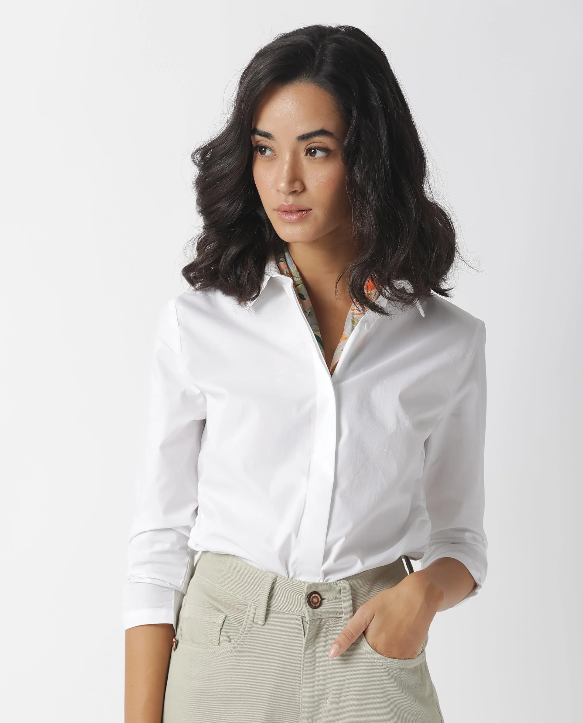 Rareism Women's Cuddle White Cotton Blend Spread Collar Plain Regular Fit Top - Image 5
