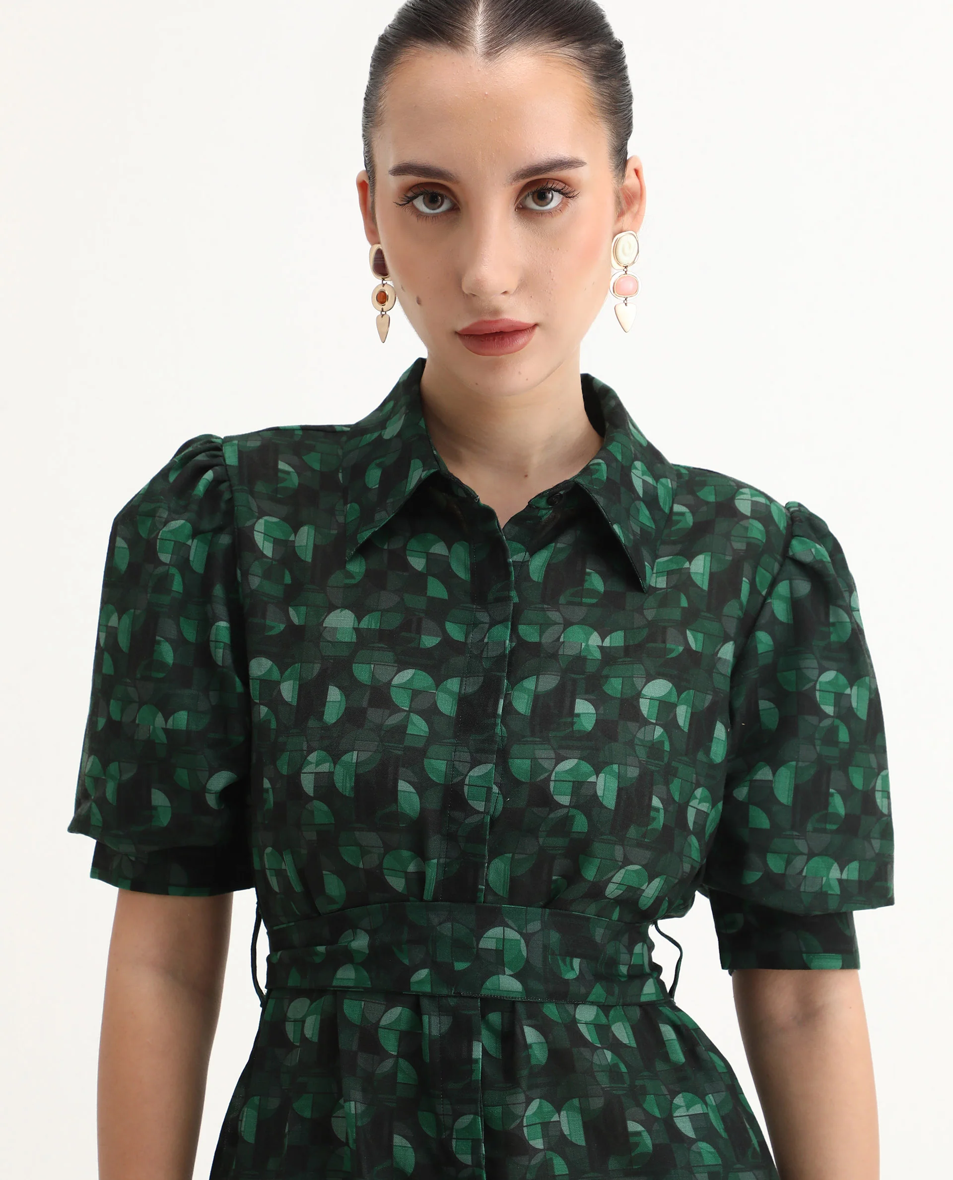 Rareism Women's Cynthia Dark Green Linen Drop Collar Abstract Print Puff Sleeves Mini Straight Fit Dress - Image 4