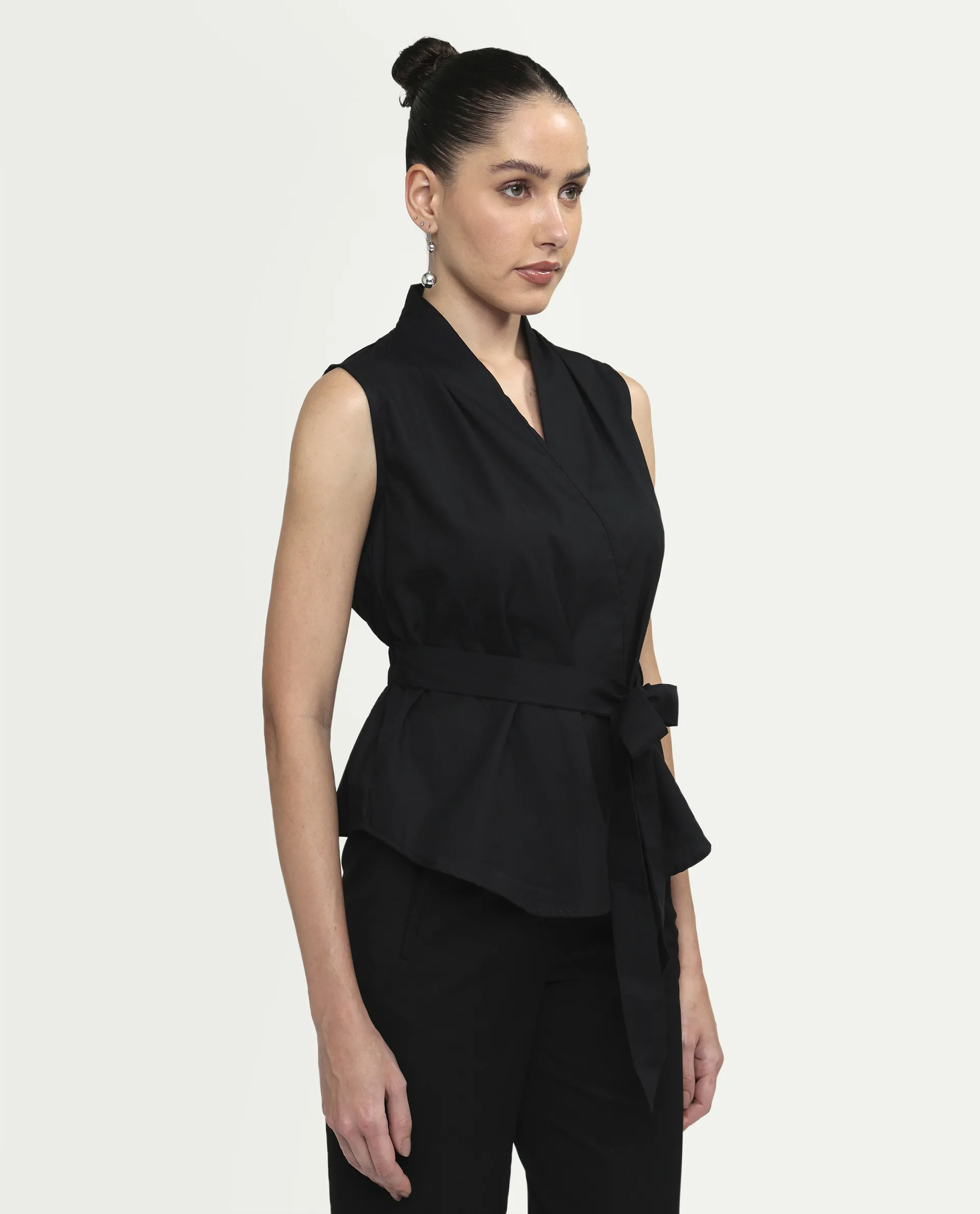 Rareism Women's Cyra Black Viscose Blend Sleeveless Regular Fit Plain Top - Image 6