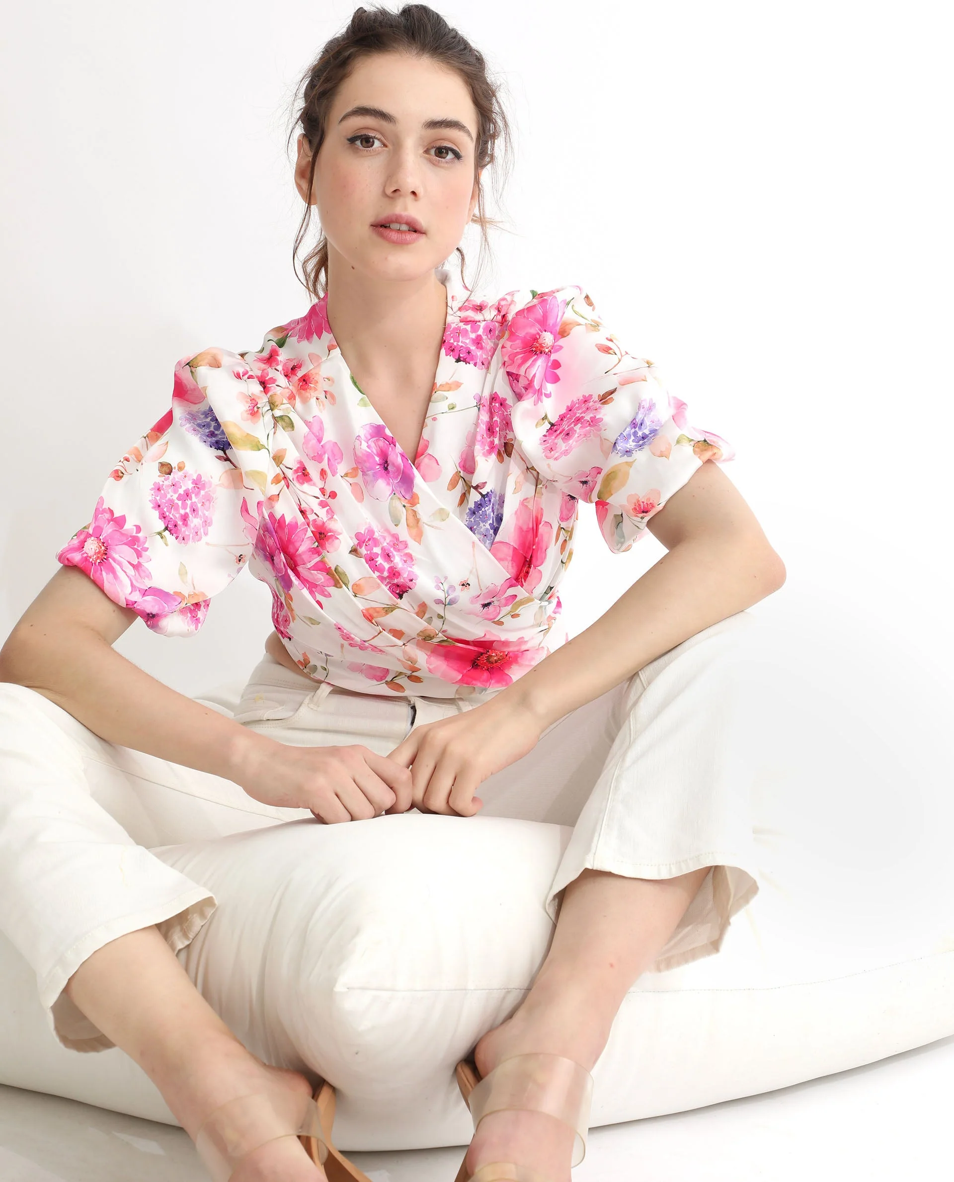 Rareism Women's Dackio White Polyester V-Neck Floral Print Balloon Sleeve Crop Relaxed Fit Top - Image 10