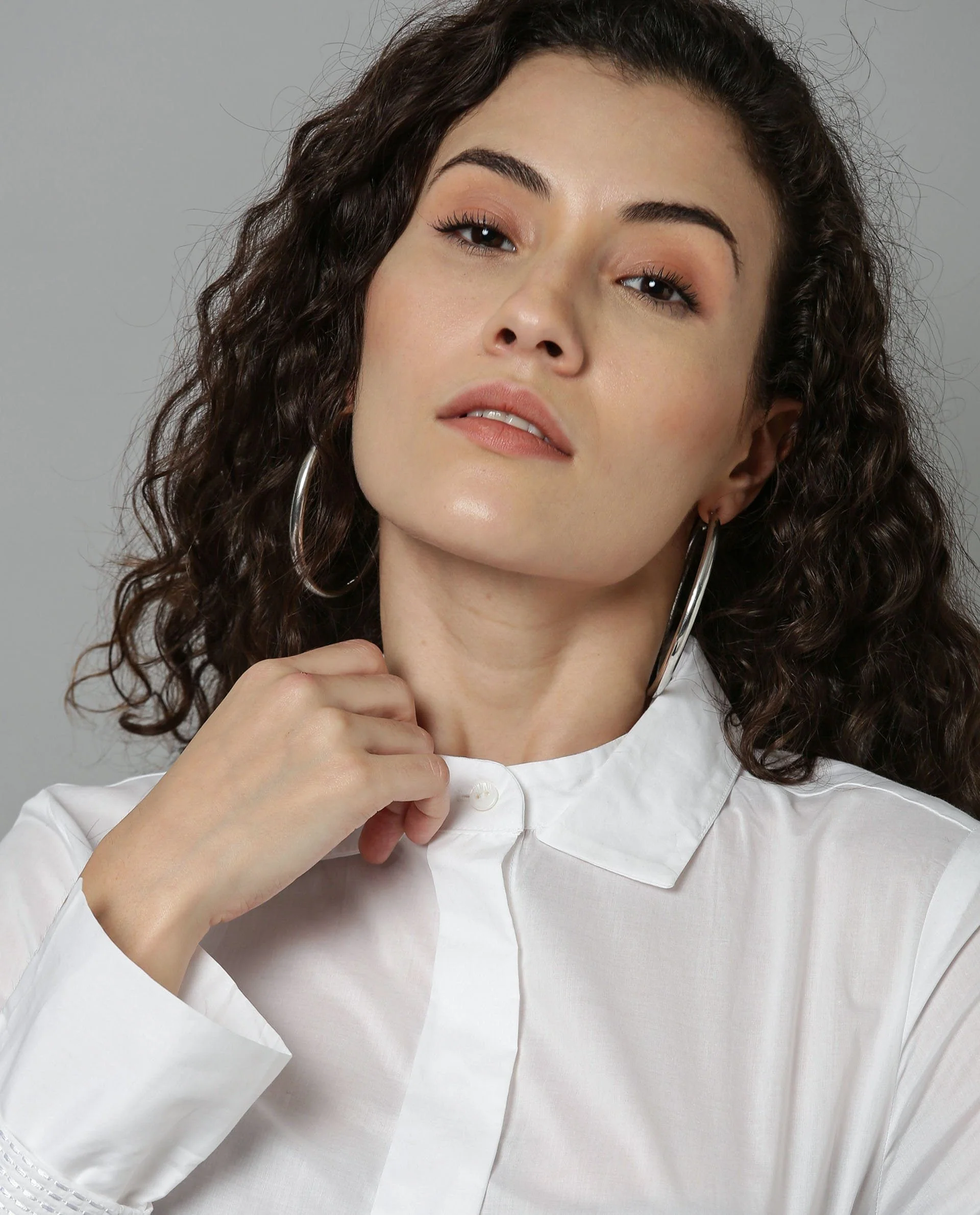 Rareism Women Daisy White Top Full Sleeves - Image 2