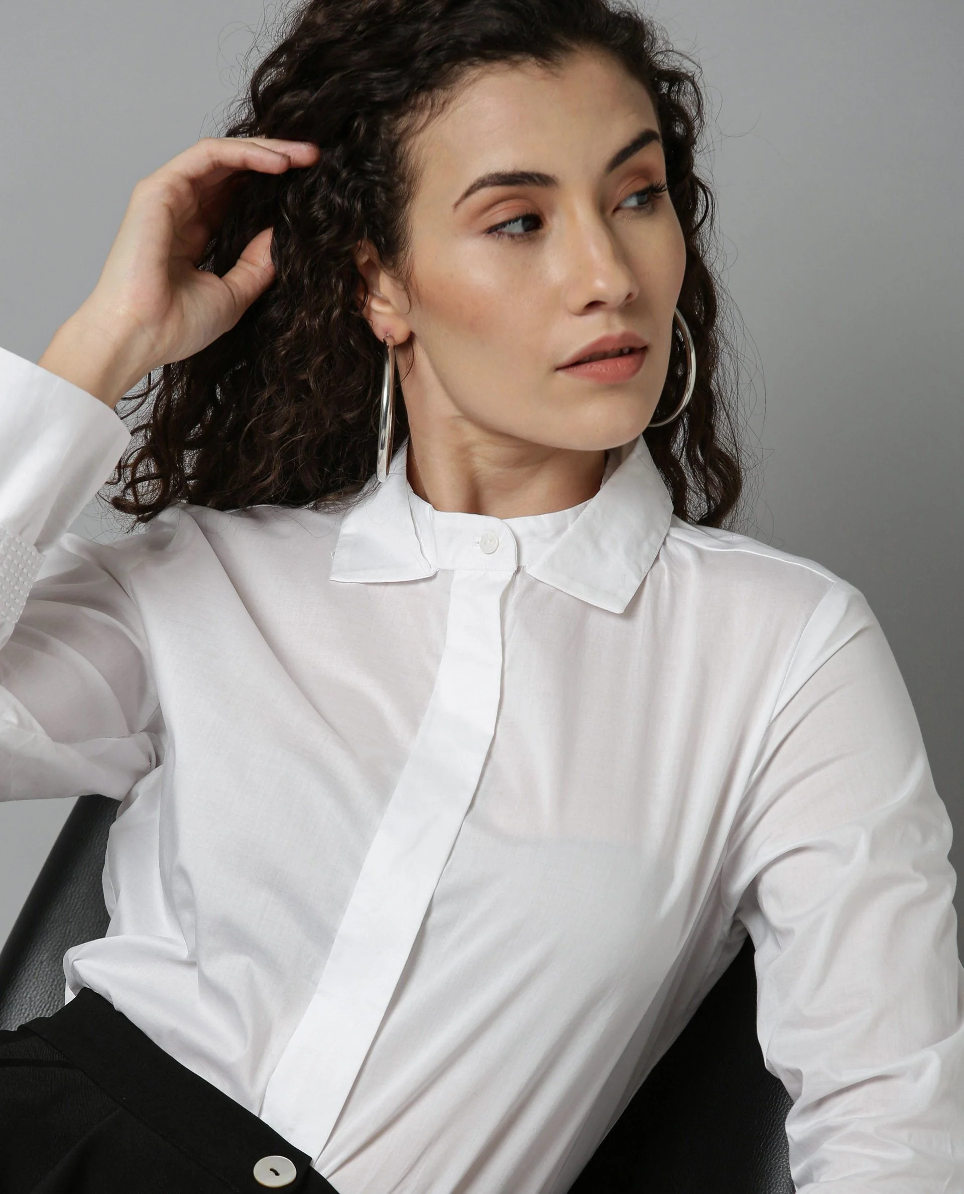 Rareism Women Daisy White Top Full Sleeves - Image 4