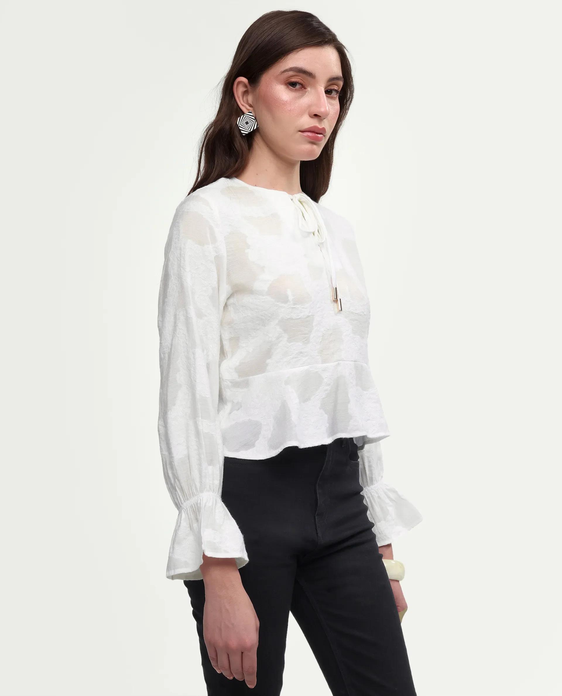 Rareism Women's Daro Offwhite Viscose Blend Tie-Up Regular Plain Top - Image 6