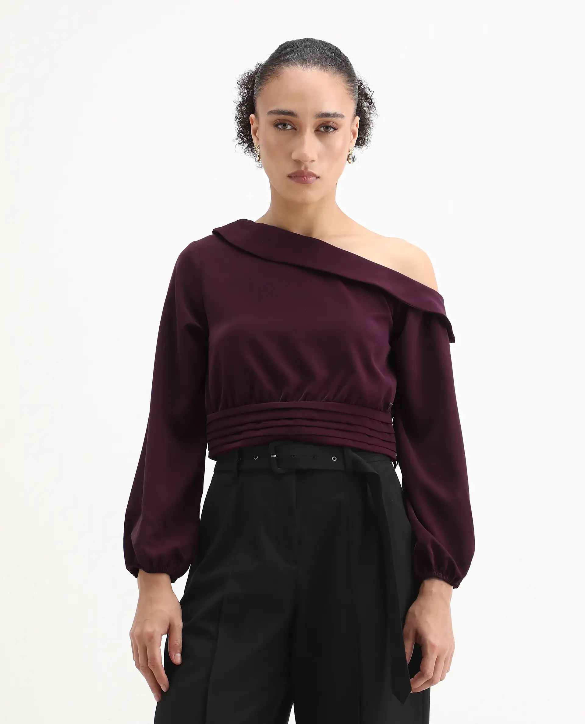Rareism Women's Darople Red Satin One Shoulder Plain Bishop Sleeve Crop Regular Fit Top - Image 4