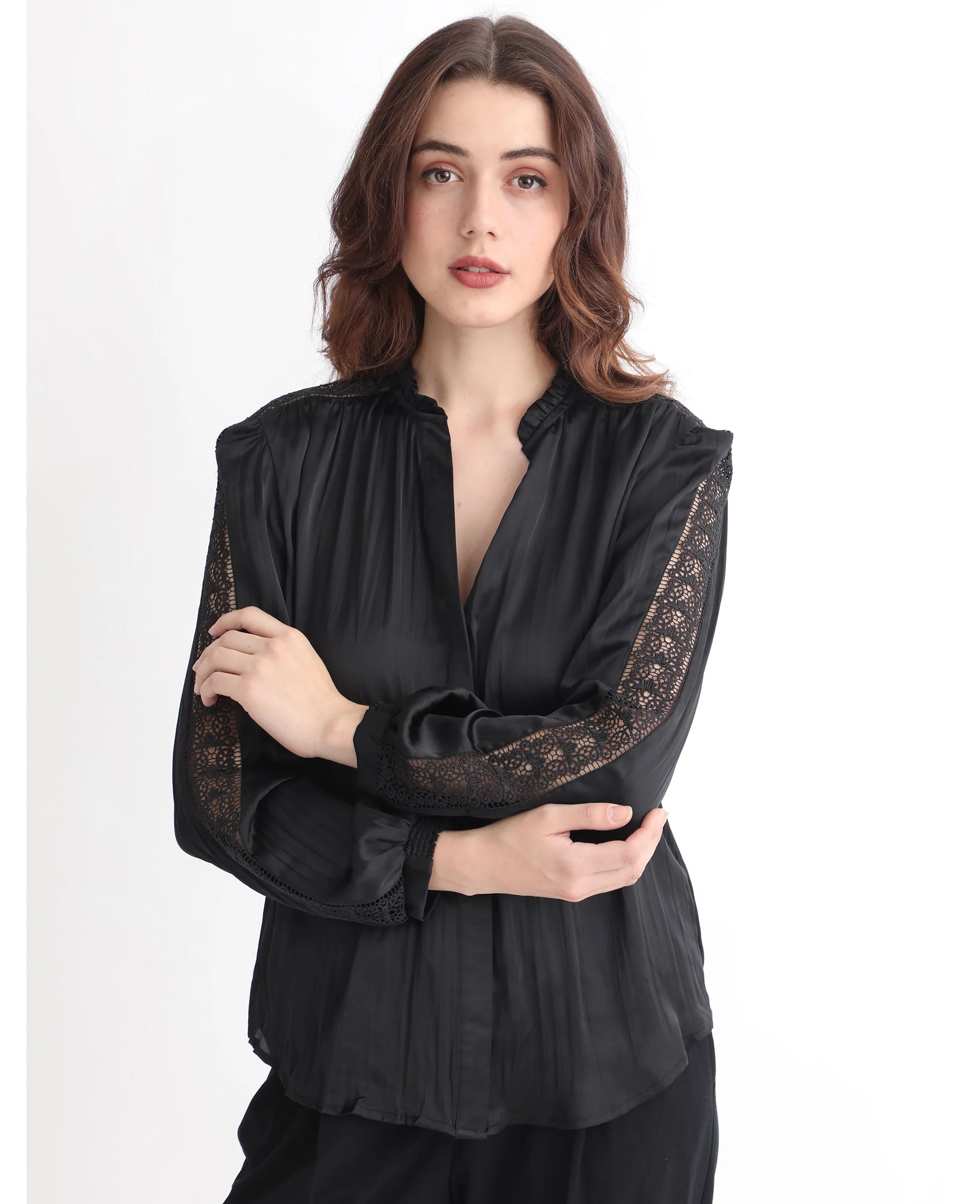Rareism Women's Darte Black Polyester Sweetheart Neck Plain Cuffed Sleeve Regular Fit Top - Image 3