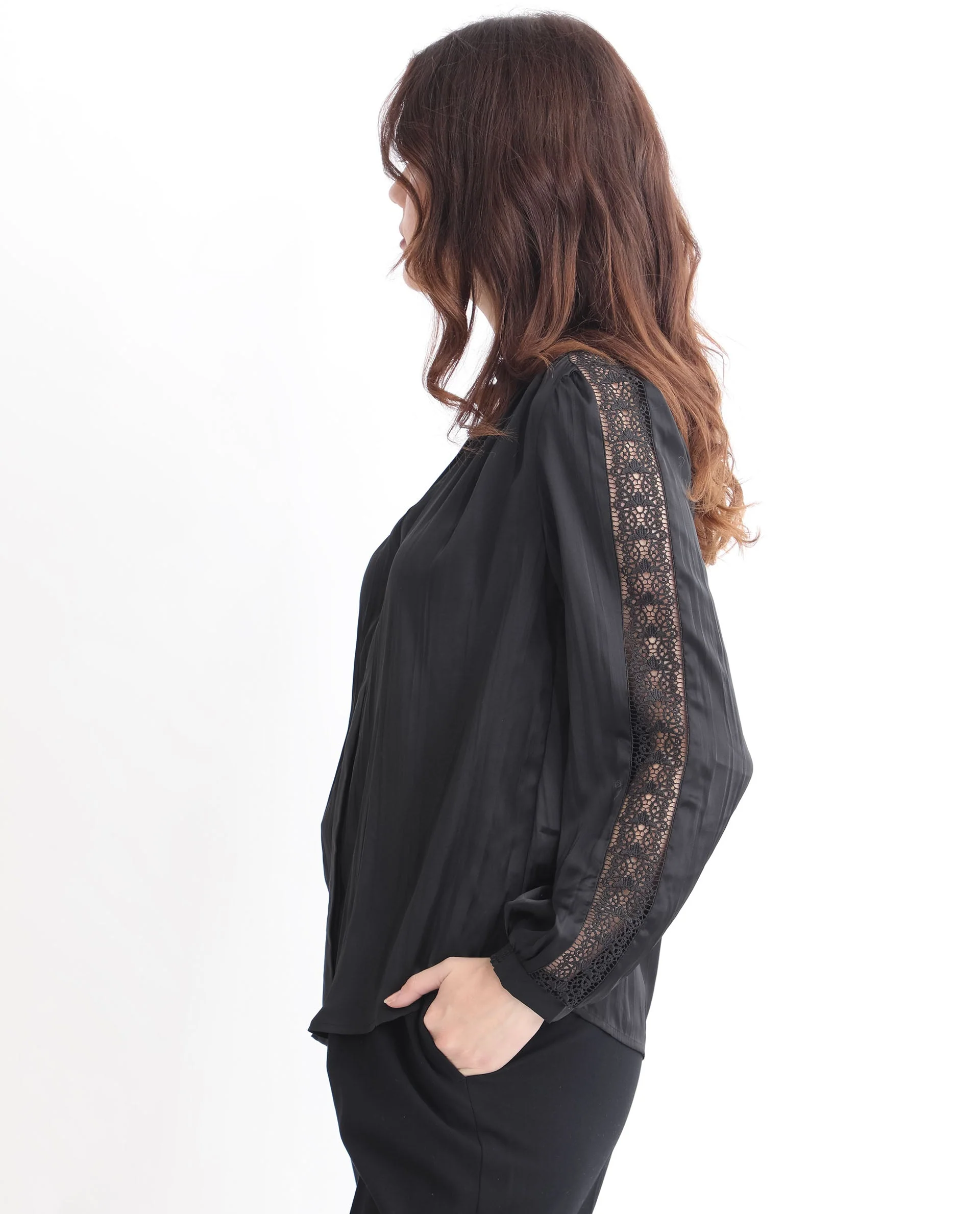 Rareism Women's Darte Black Polyester Sweetheart Neck Plain Cuffed Sleeve Regular Fit Top - Image 7