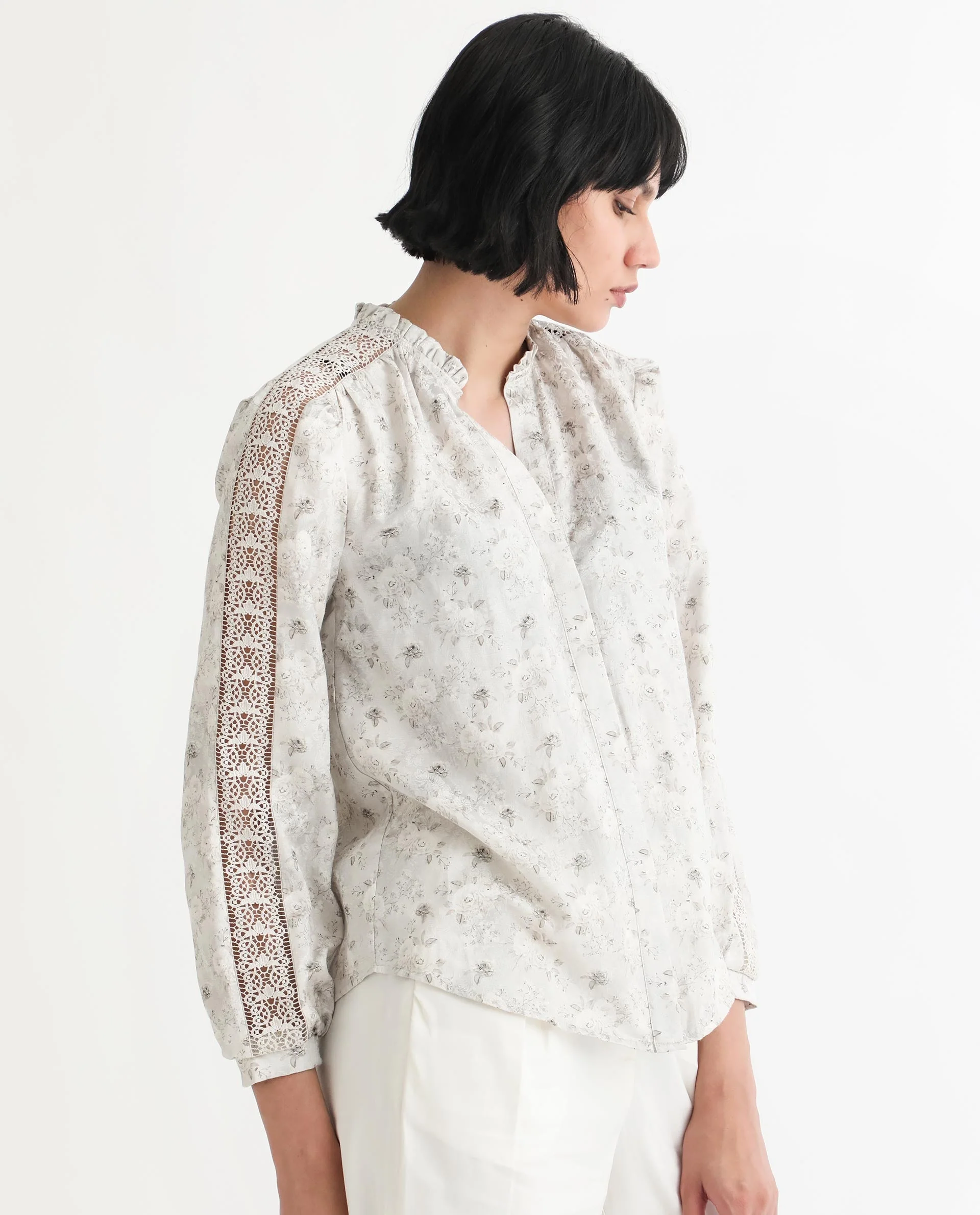Rareism Women's Darte Dusky Beige Polyester Sweetheart Neck Floral Print Puff Sleeves Regular Fit Top - Image 7