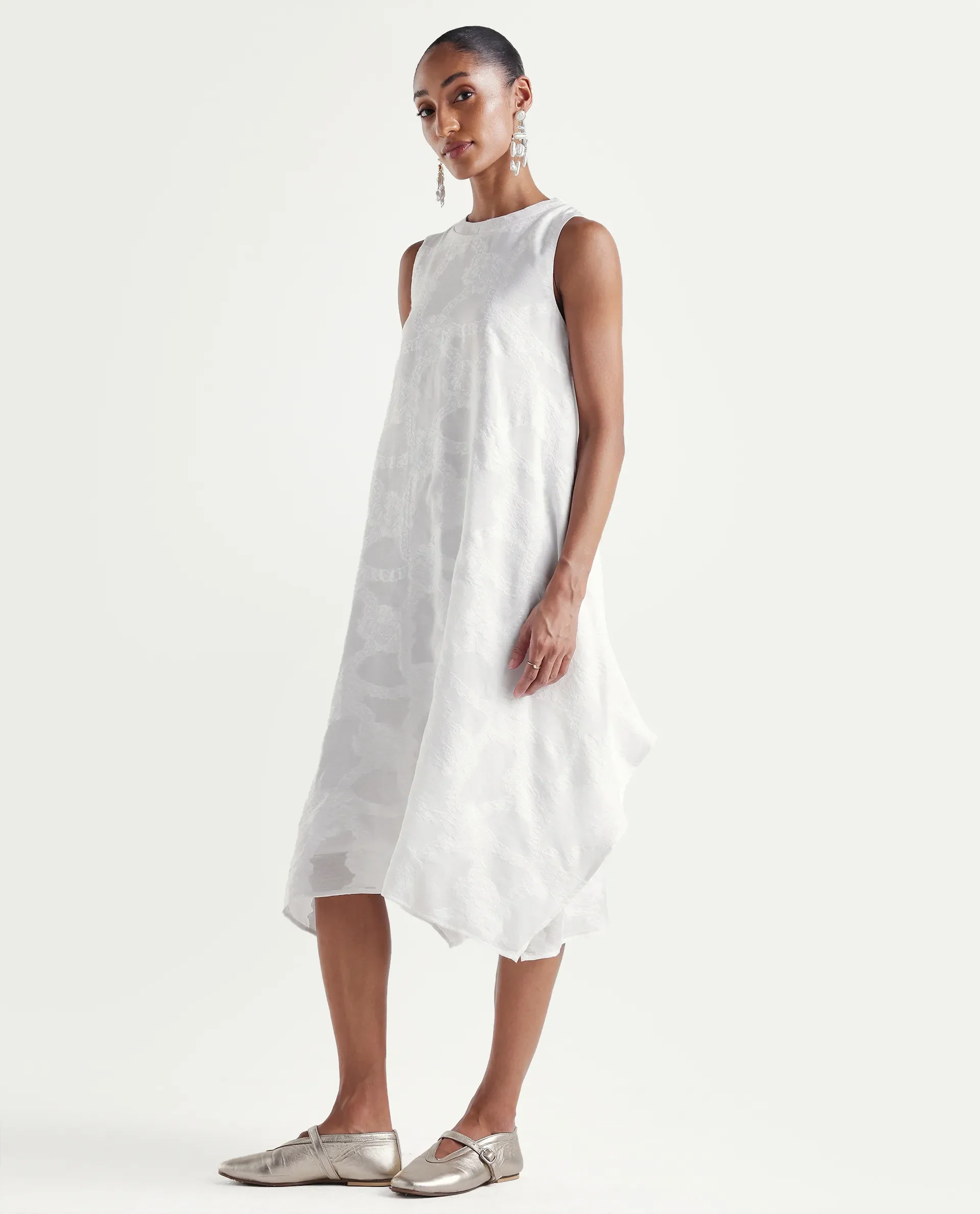 Rareism Women's Dassidy Off White Viscose Blend Crew Neck Button A-Line Jacquard Print Dress - Image 5