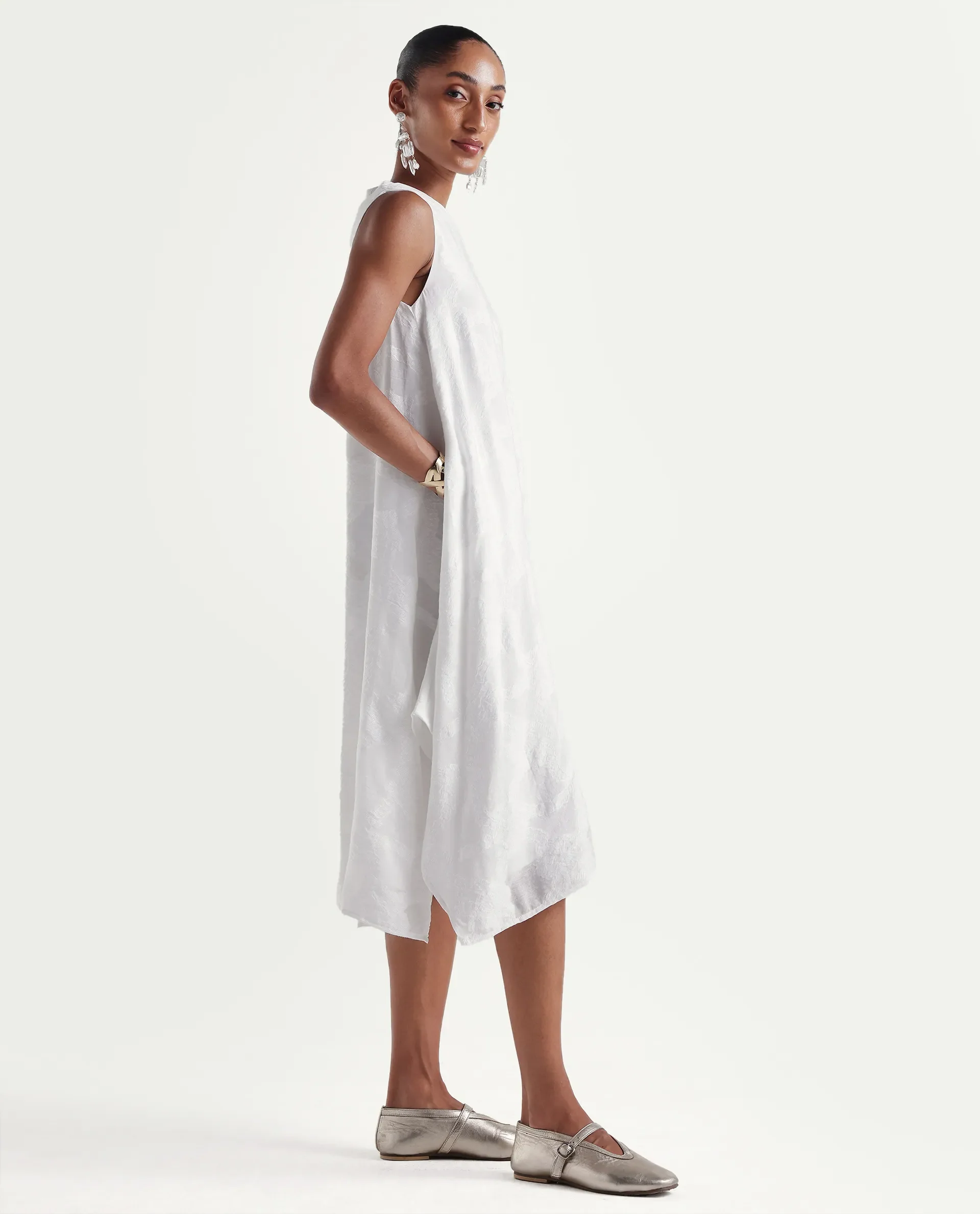 Rareism Women's Dassidy Off White Viscose Blend Crew Neck Button A-Line Jacquard Print Dress - Image 6