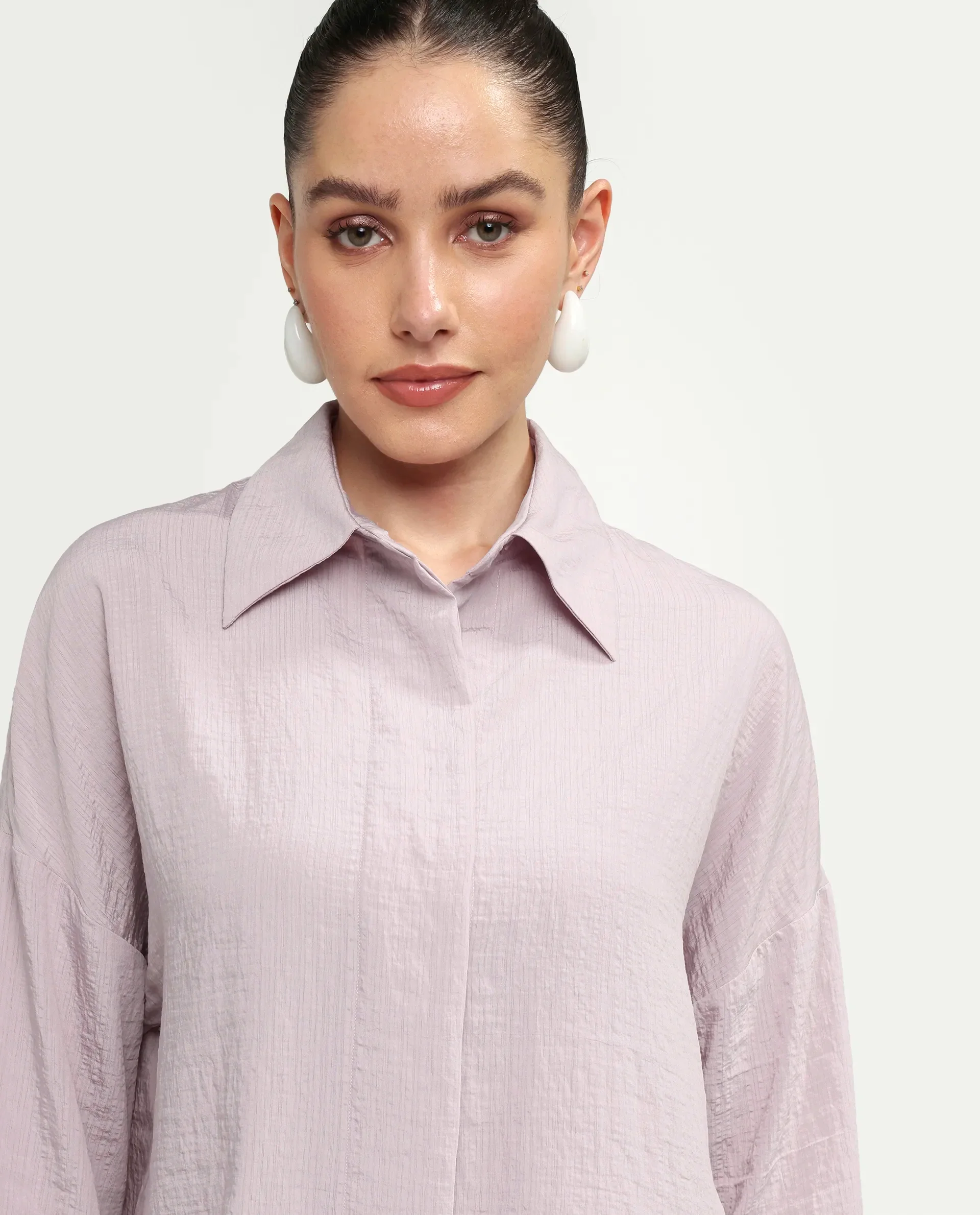 Rareism Women's Davi Light Green Viscose Blend Full Sleeve Collared Relaxed Plain Shirt - Image 4