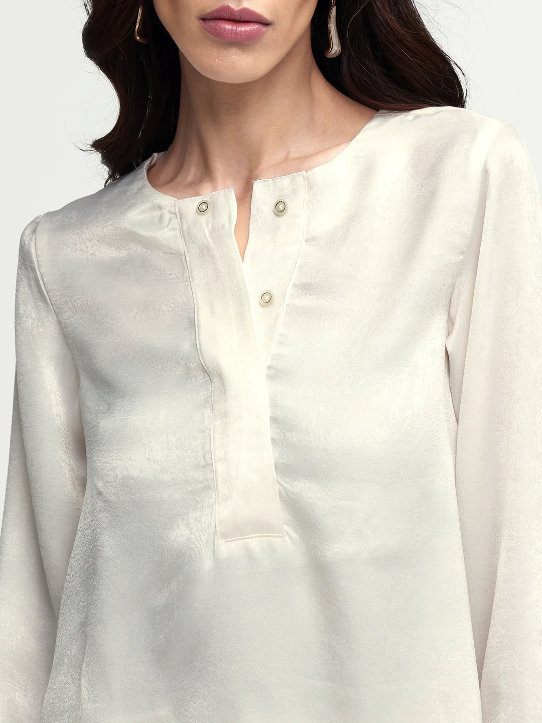 Rareism Women's Daxzo Off White Velvet Round Neck Plain Relaxed Fit Top - Image 4