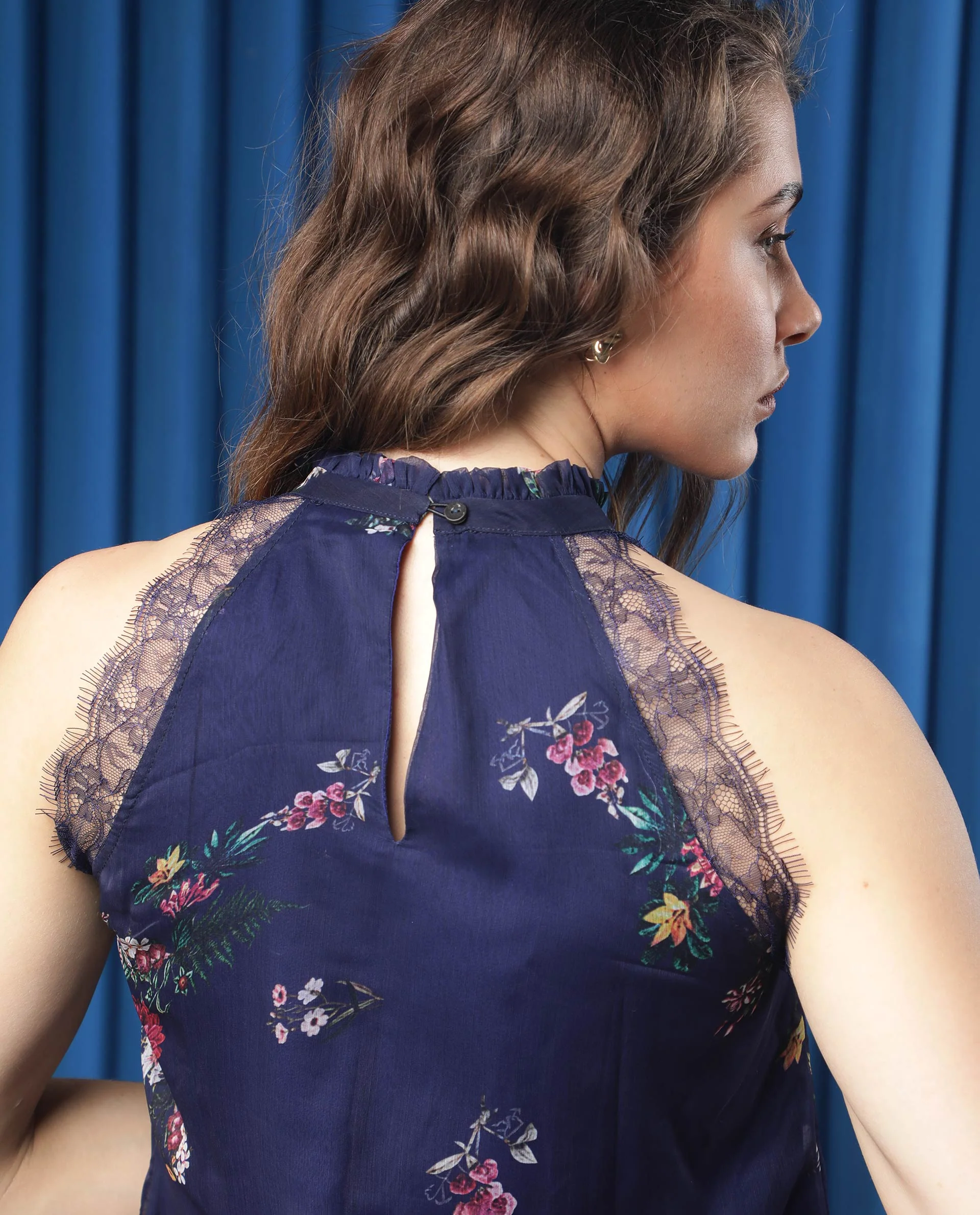 Rareism Women's Delins Blue Polyester High Neck Floral Print Sleeveless Regular Fit Top - Image 8