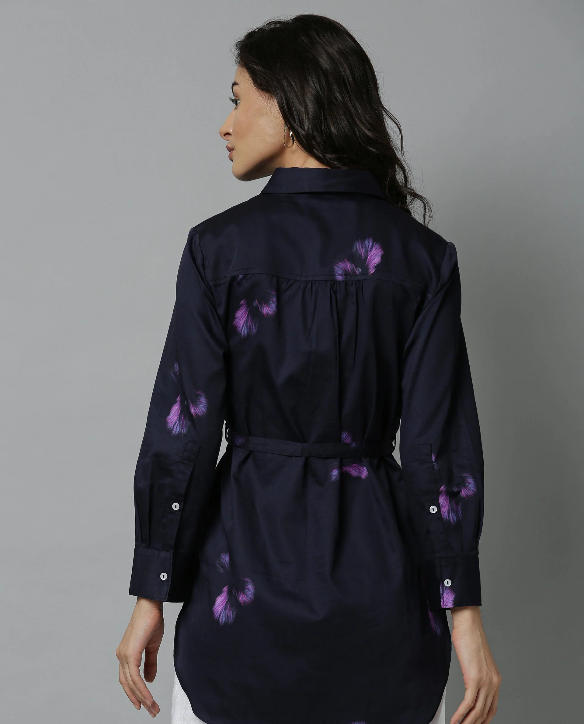 Rareism Women Demi Navy Top Full Sleeves Printed - Image 7