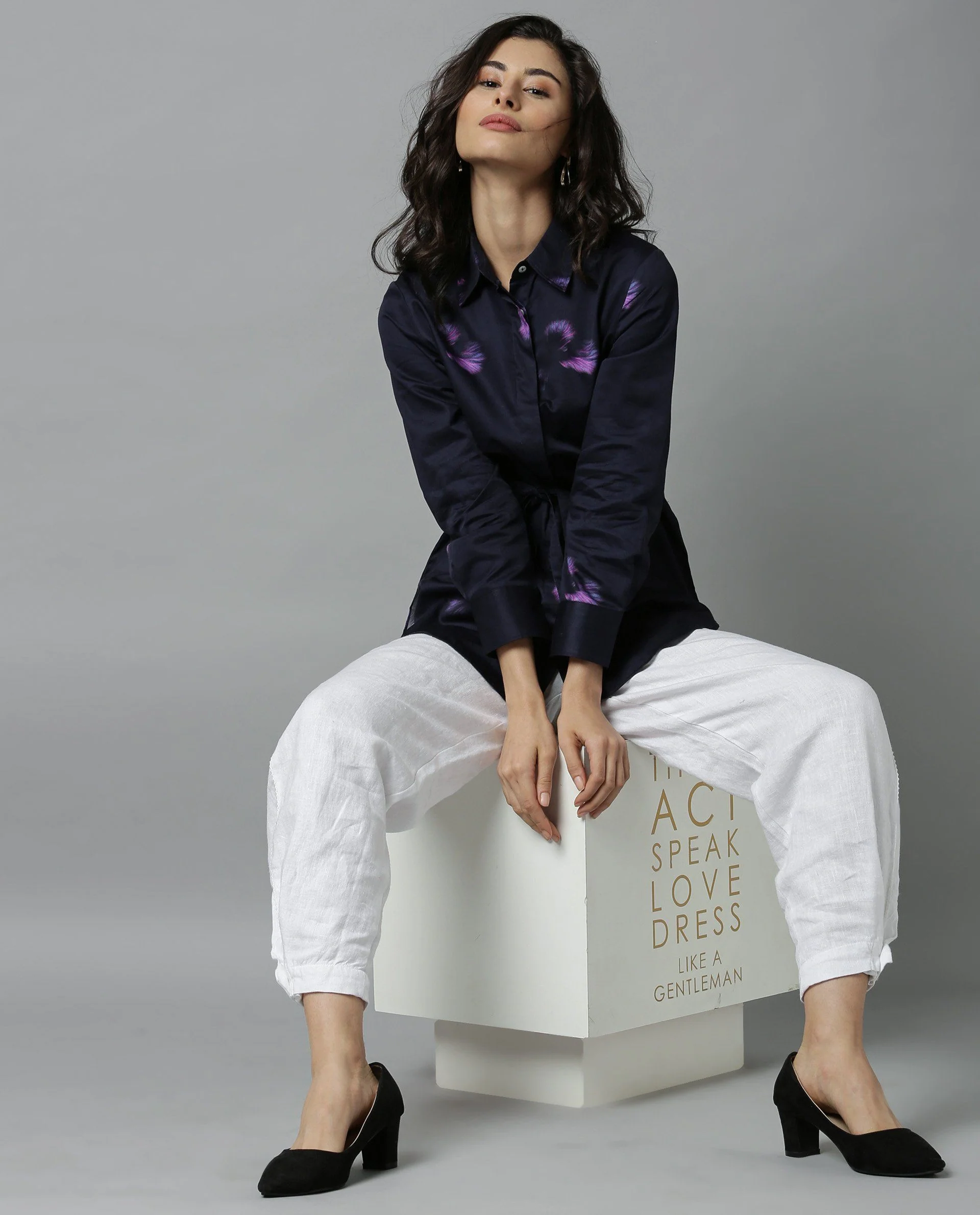 Rareism Women Demi Navy Top Full Sleeves Printed - Image 8