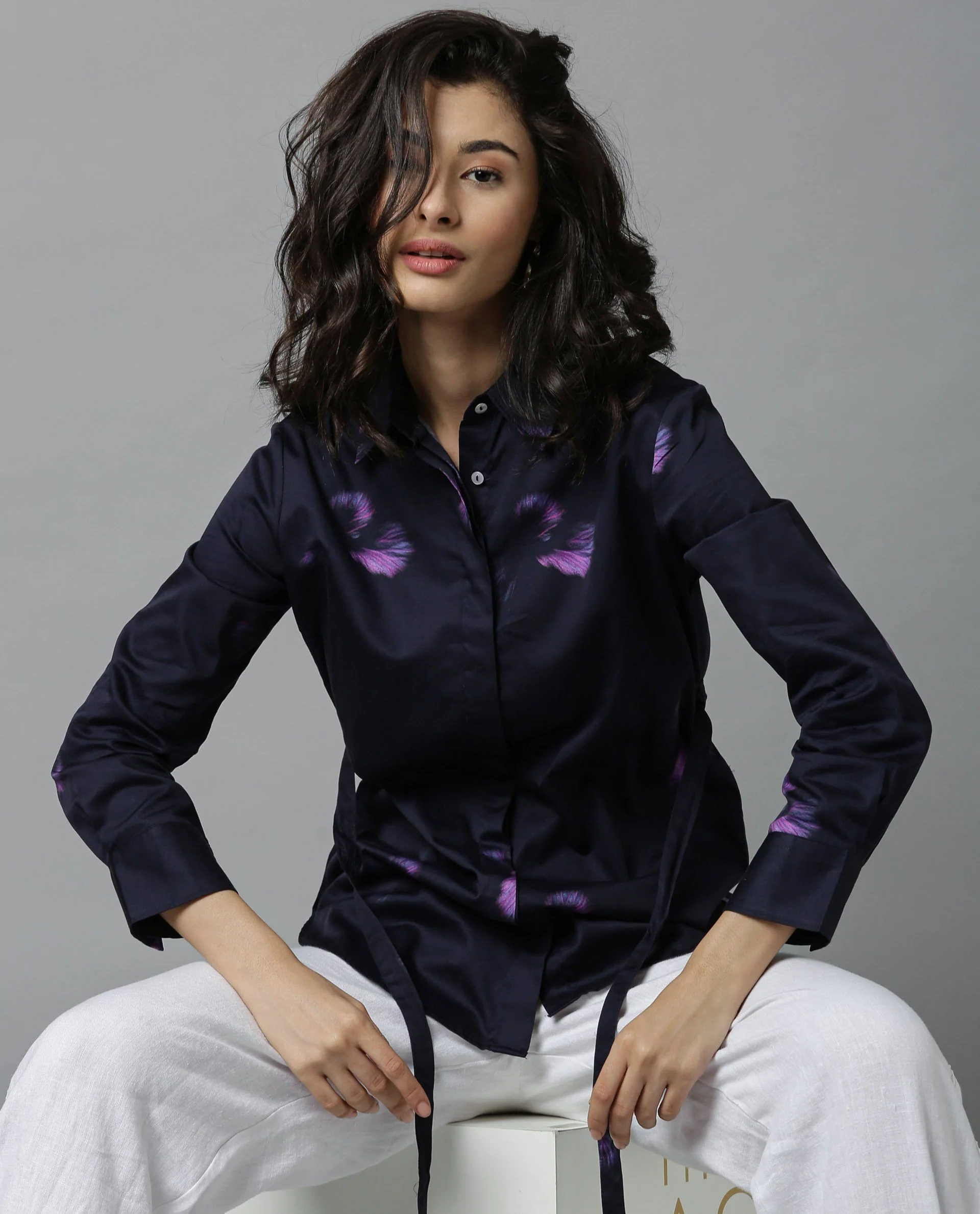 Rareism Women Demi Navy Top Full Sleeves Printed - Image 9