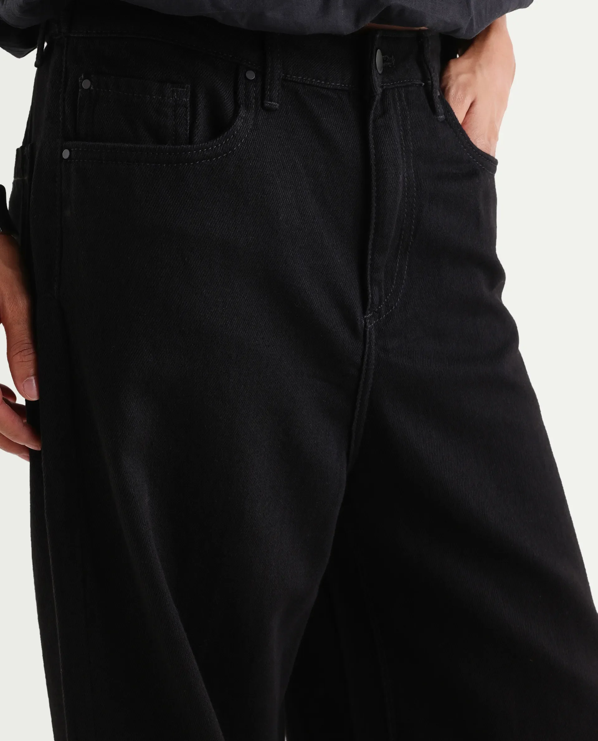 Rareism Women's Denik Black Cotton Wide Plain Jeans - Image 4
