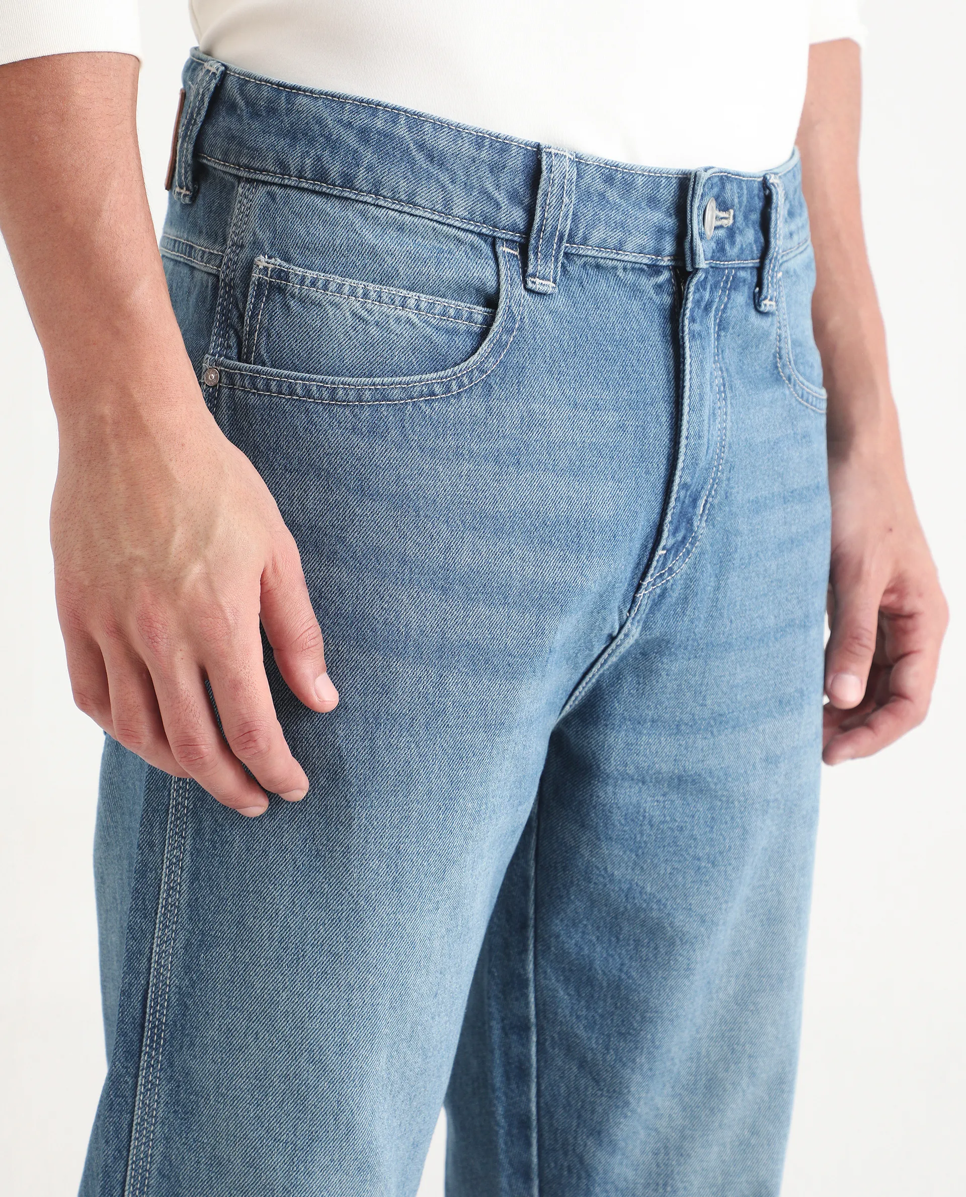 Rare Rabbit Men's Denis K Blue Cotton Blend Fabric Kurt Carrot Fit Plain Jeans - Image 3