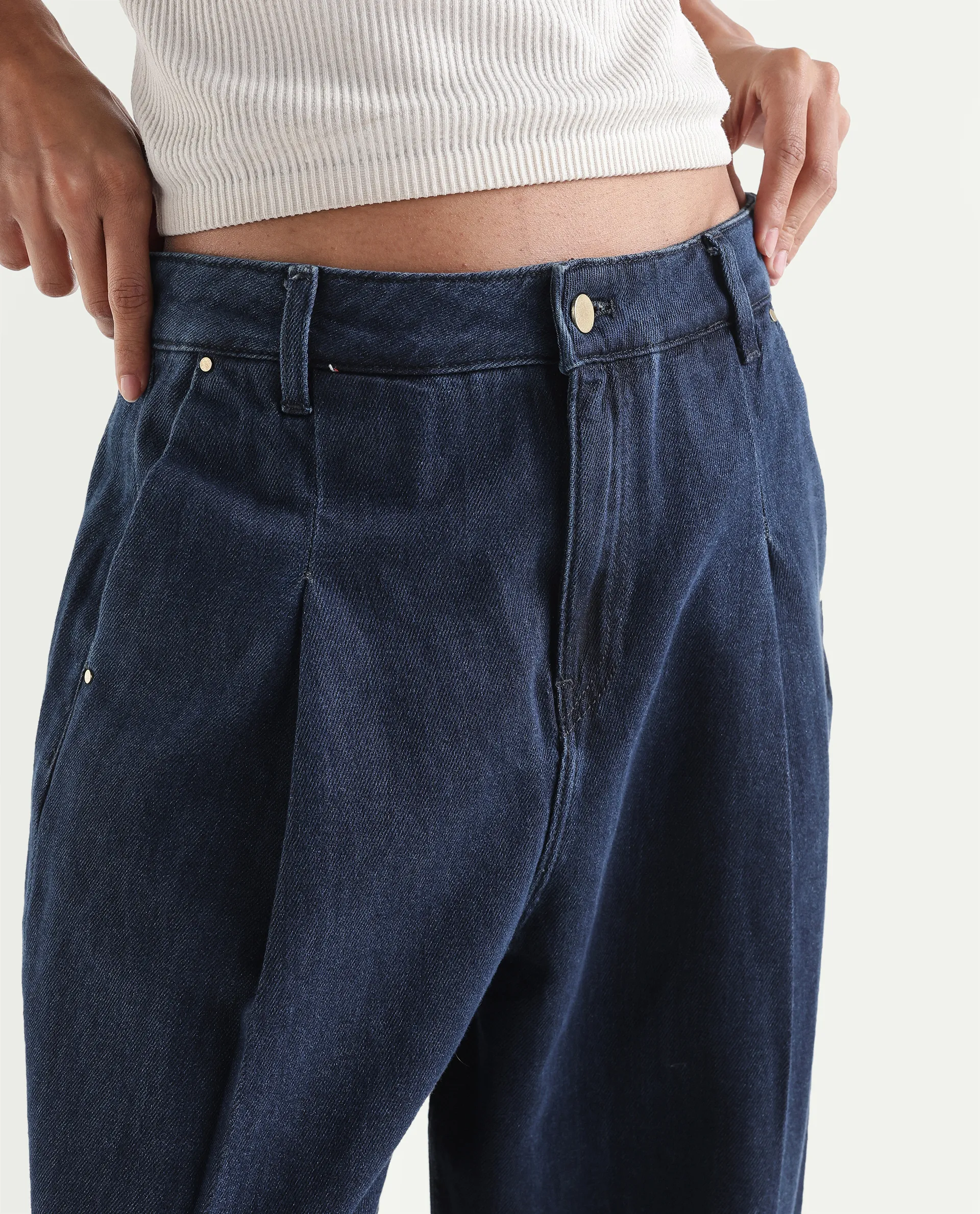 Rareism Women's Denop Dark Blue Cotton Tall Barrel Fit Plain Jeans - Image 5