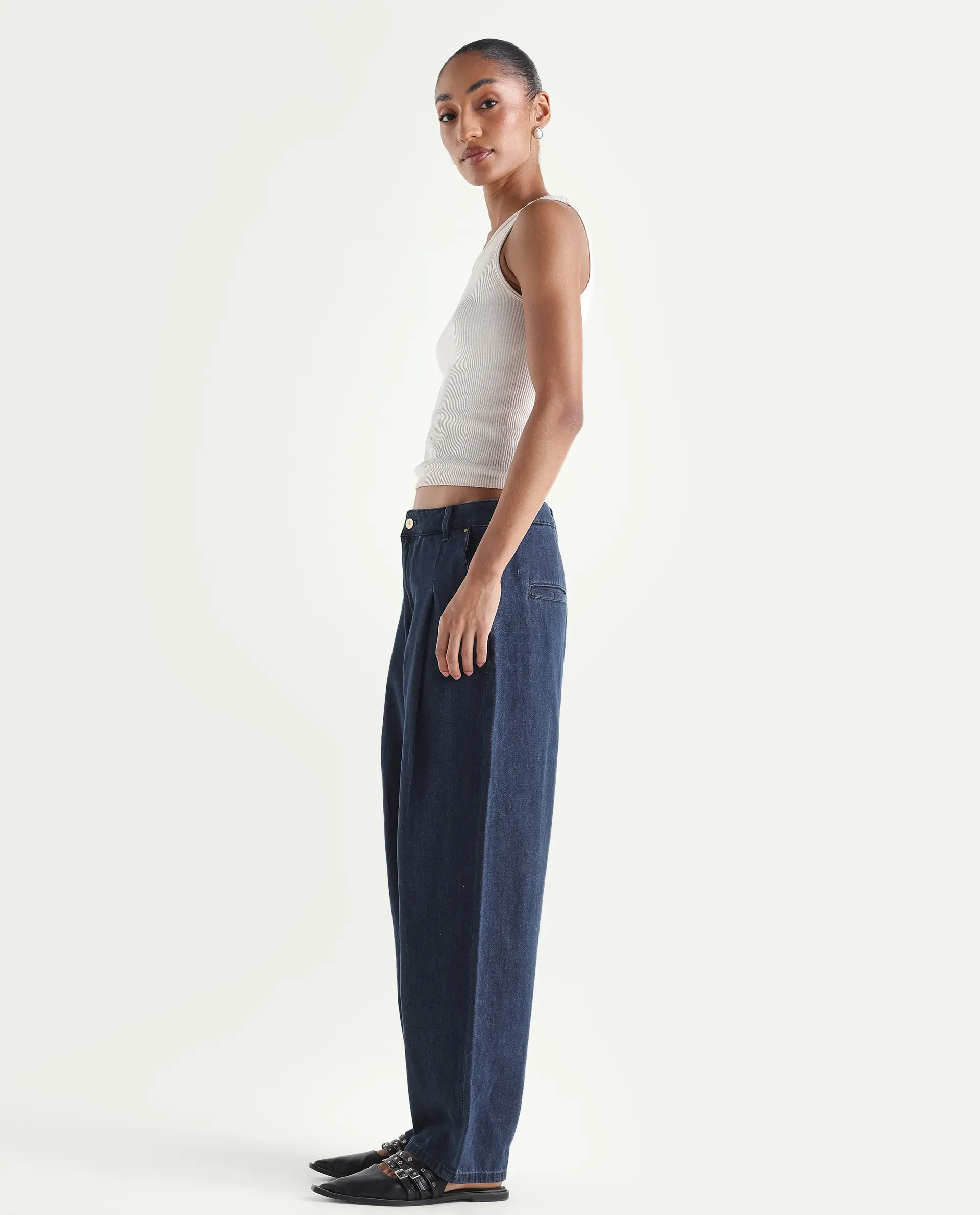 Rareism Women's Denop Dark Blue Cotton Tall Barrel Fit Plain Jeans - Image 7