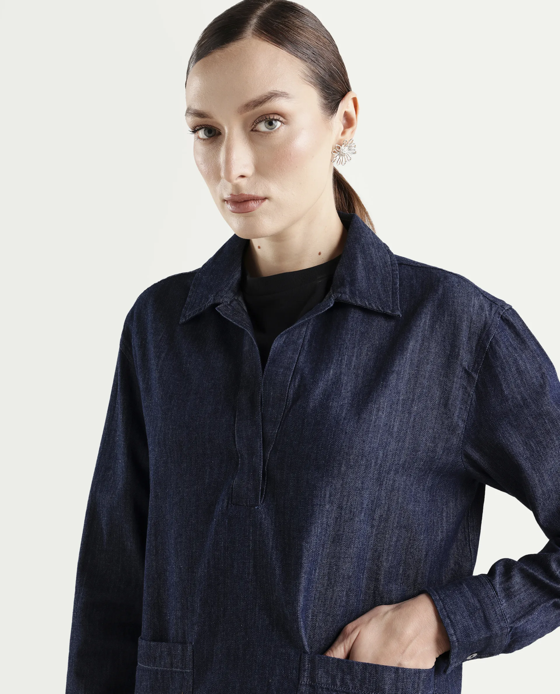 Rareism Women's Dento Blue Cotton Spread Collar Relaxed Plain Top - Image 4