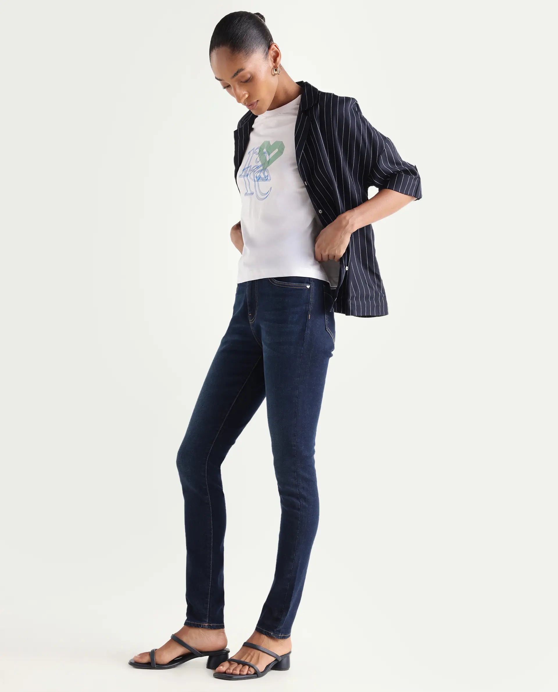 Rareism Women's Denyo Blue Cotton Blend Skinny Plain Jeans - Image 4