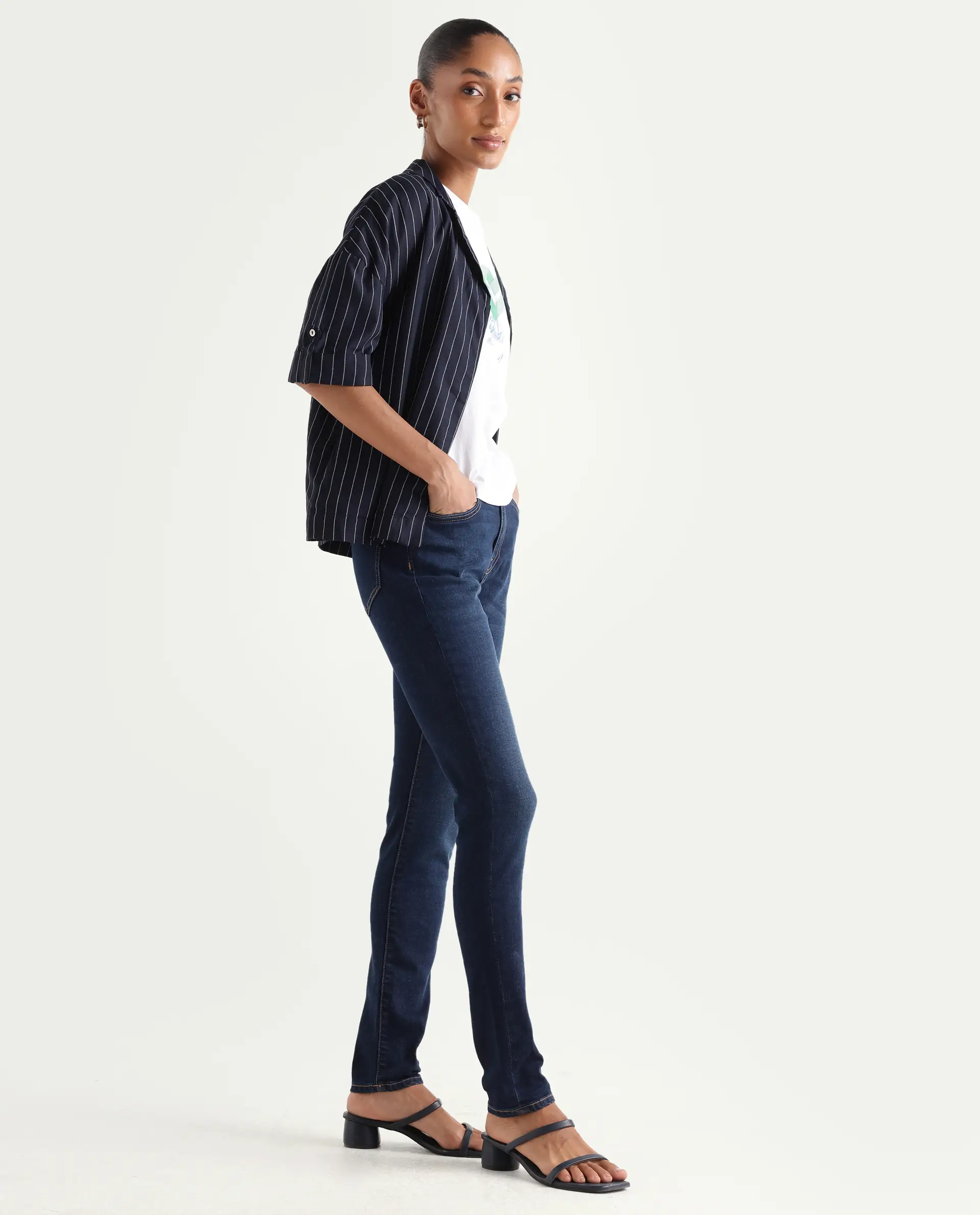 Rareism Women's Denyo Blue Cotton Blend Skinny Plain Jeans - Image 5