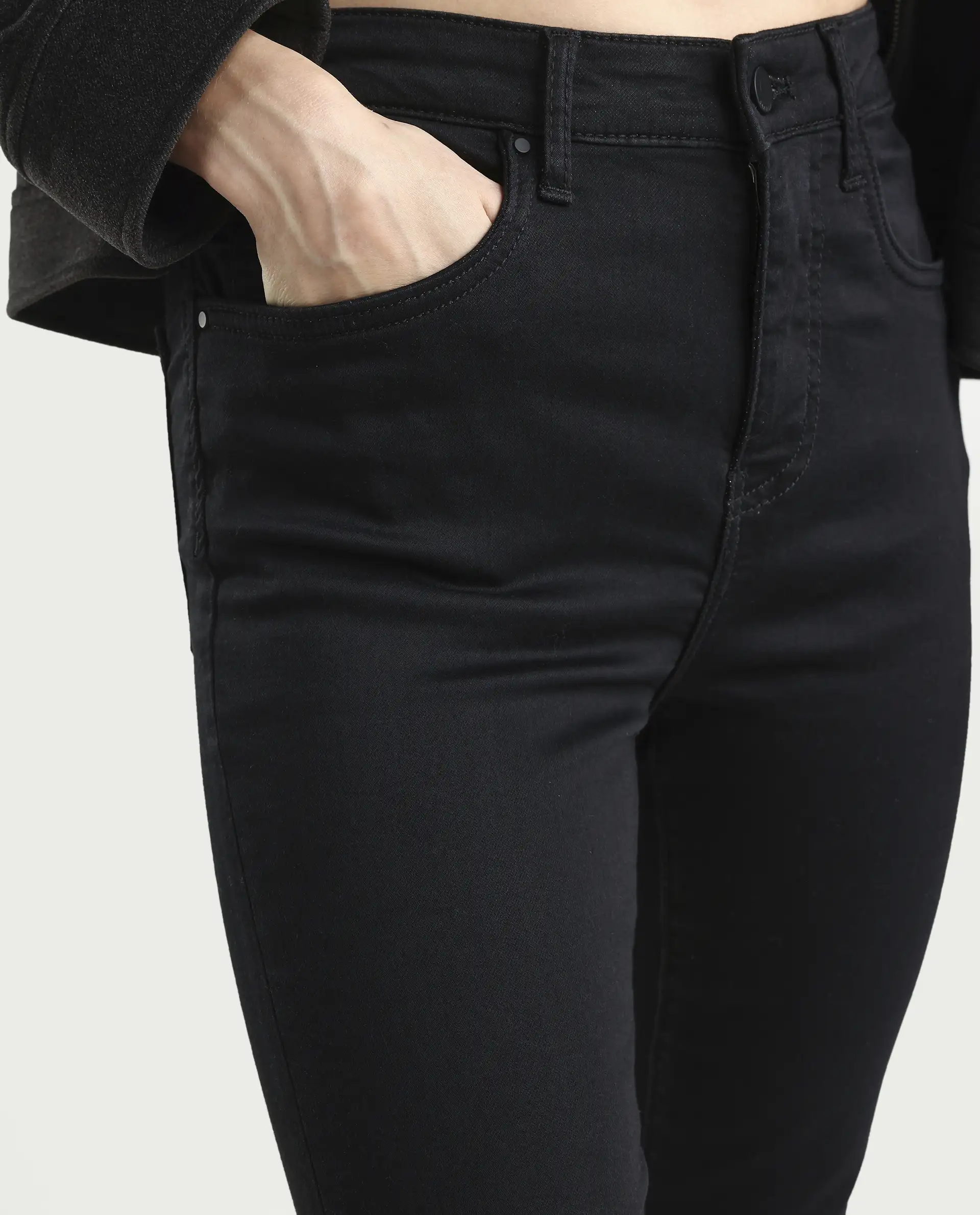 Rareism Women's Denzo Black Cotton Blend Skinny Plain Jeans - Image 3