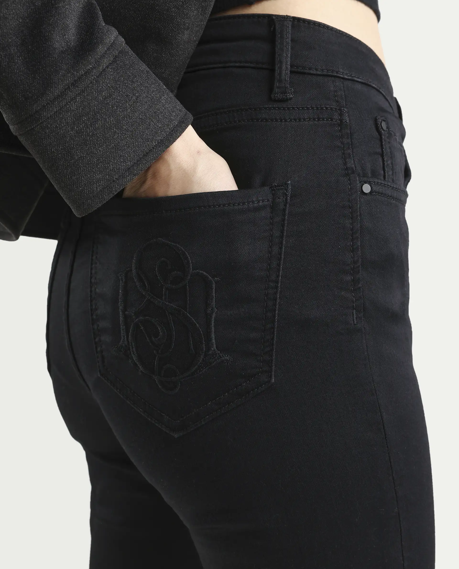 Rareism Women's Denzo Black Cotton Blend Skinny Plain Jeans - Image 4