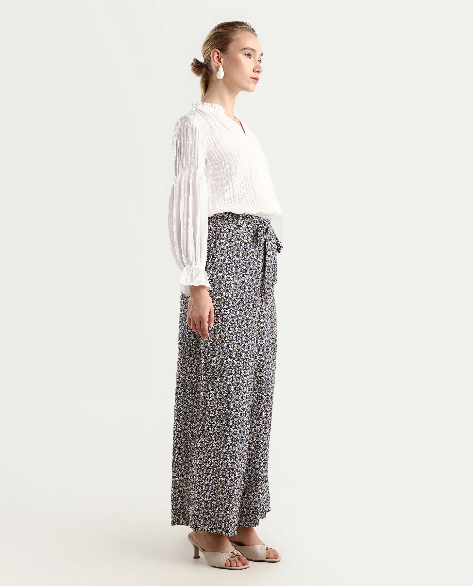 Rareism Women's Detofo Light Multi Nylon Geometric Print Ankle Length Straight Fit Trouser - Image 6