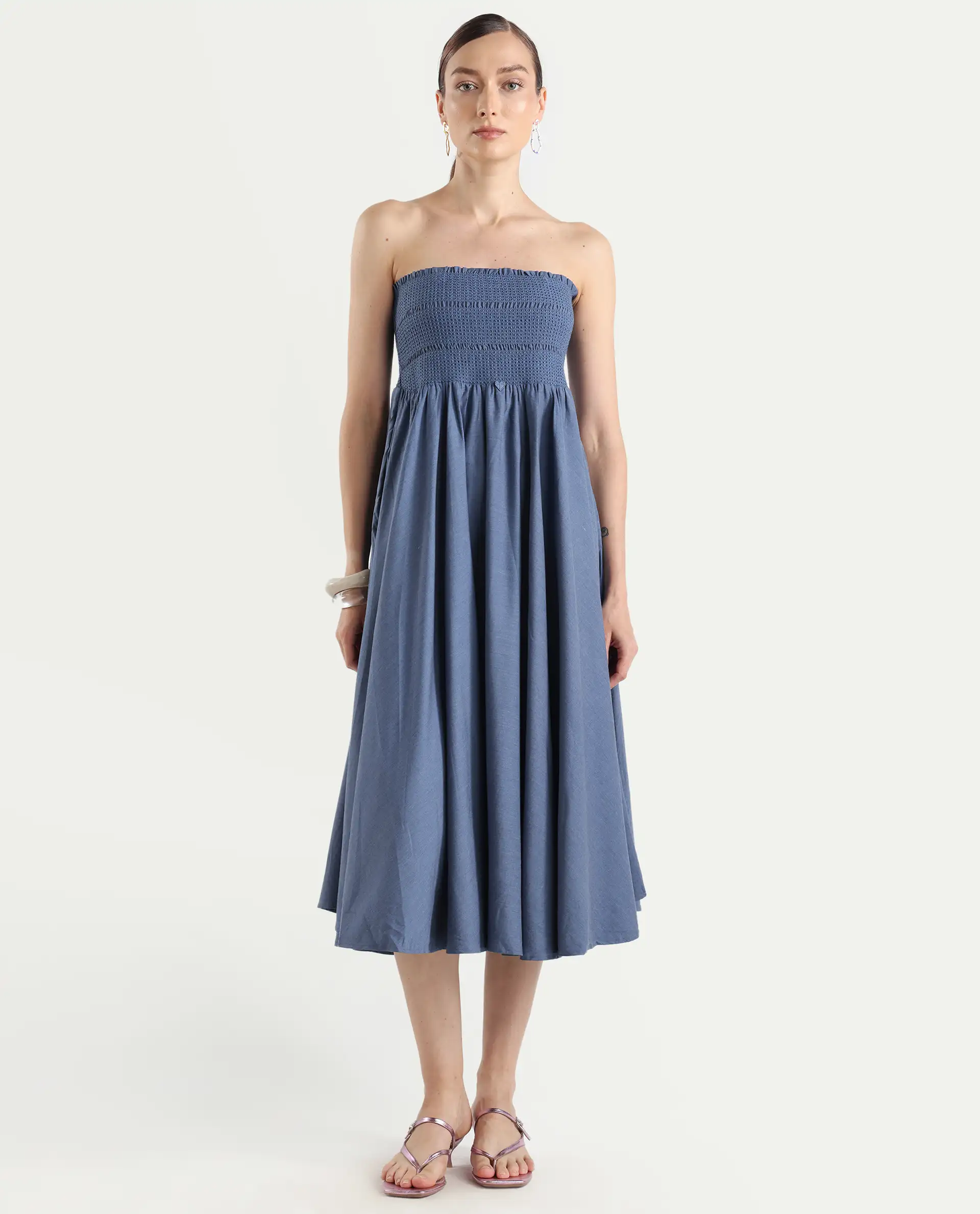 Rareism Women's Detreve Dark Blue Polyester Shoulder Strap Plain Sleeveless Midi Fit And Flare Dress - Image 3