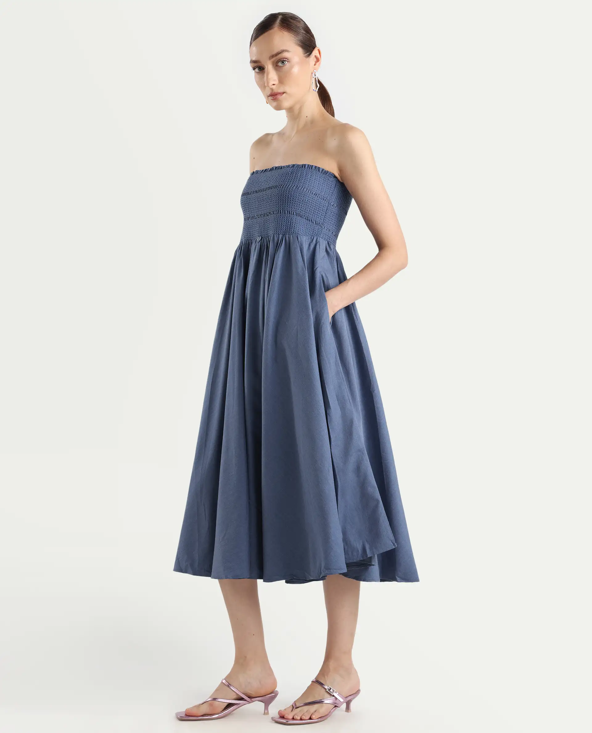 Rareism Women's Detreve Dark Blue Polyester Shoulder Strap Plain Sleeveless Midi Fit And Flare Dress - Image 7