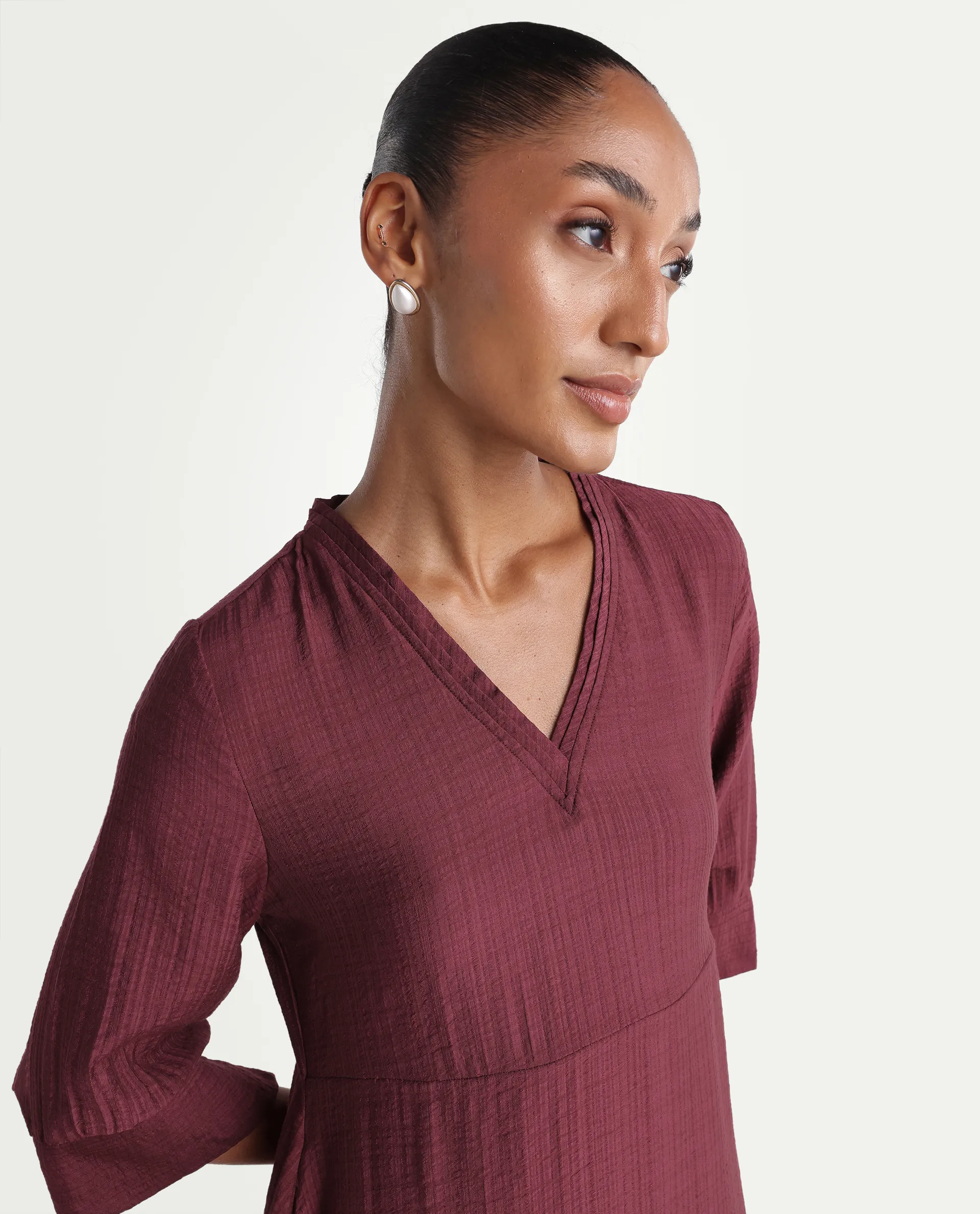 Rareism Women's Dhery Maroon Viscose Blend V-Neck A-Line Plain Dress - Image 4