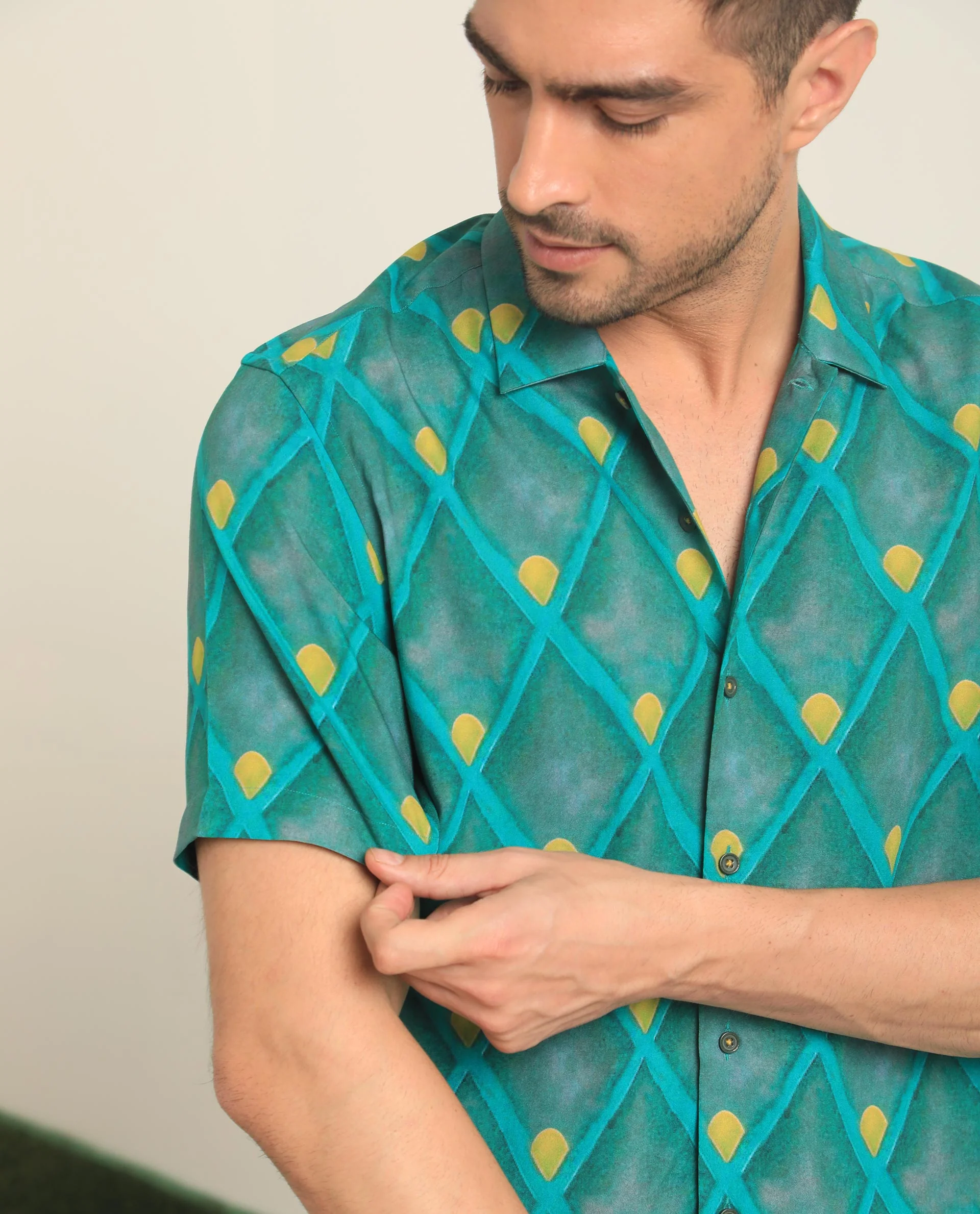 Rare Rabbit Men's Diam Dusky Green Viscose Geometric Print Regular Fit Half Sleeve Collared Shirt - Image 4
