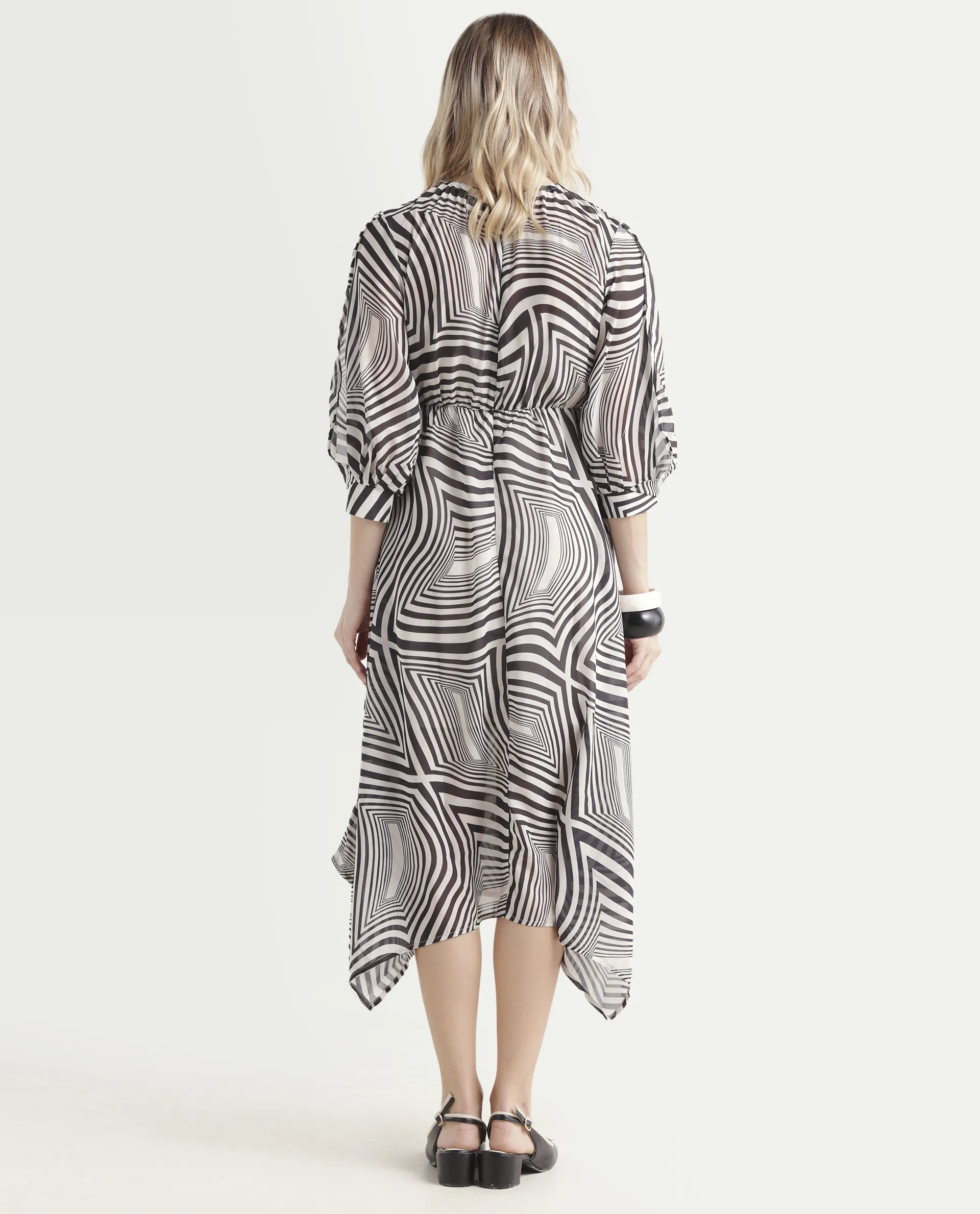 Rareism Women's Dilob Black Polyester Drop Collar Abstract Print Cuffed Sleeve Maxi Flared Dress - Image 7