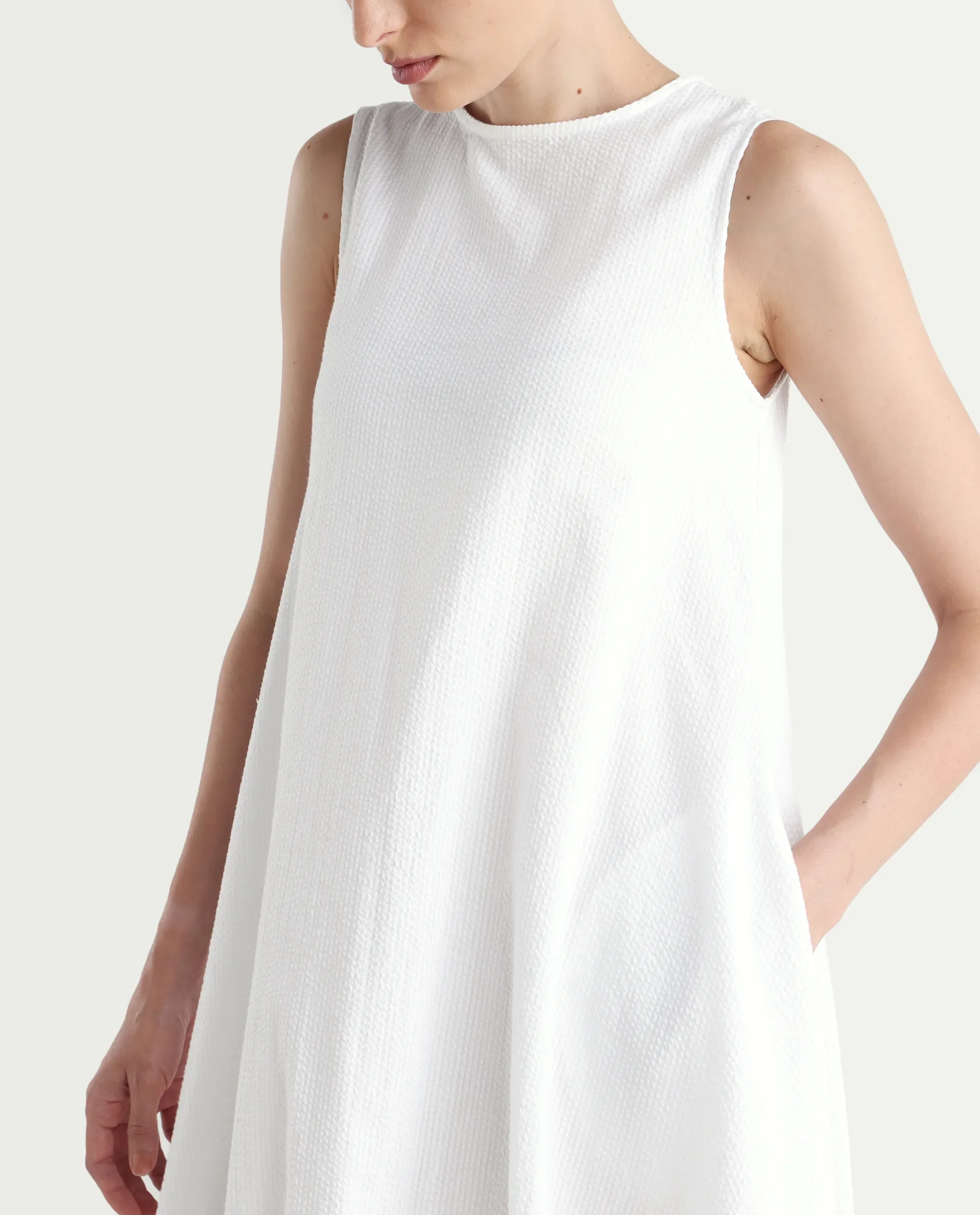 Rareism Women's Divan White Cotton Crew Neck Plain Sleeveless Midi Balloon Dress - Image 5