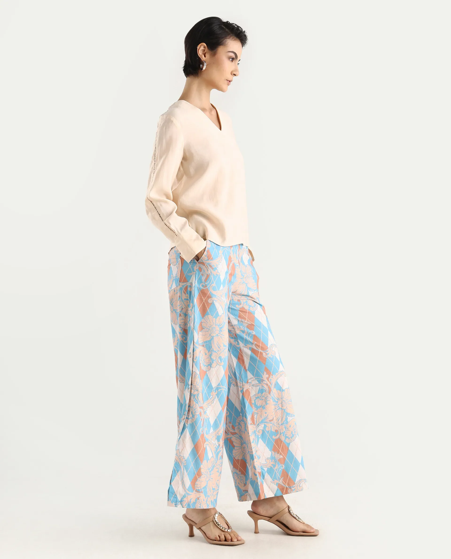 Rareism Women's Diyan Light Multi Polyester Geometric Print Ankle Length Wide Trouser - Image 7