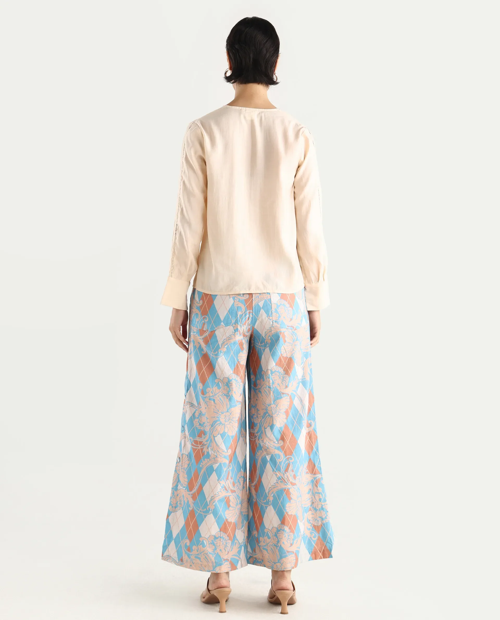 Rareism Women's Diyan Light Multi Polyester Geometric Print Ankle Length Wide Trouser - Image 9