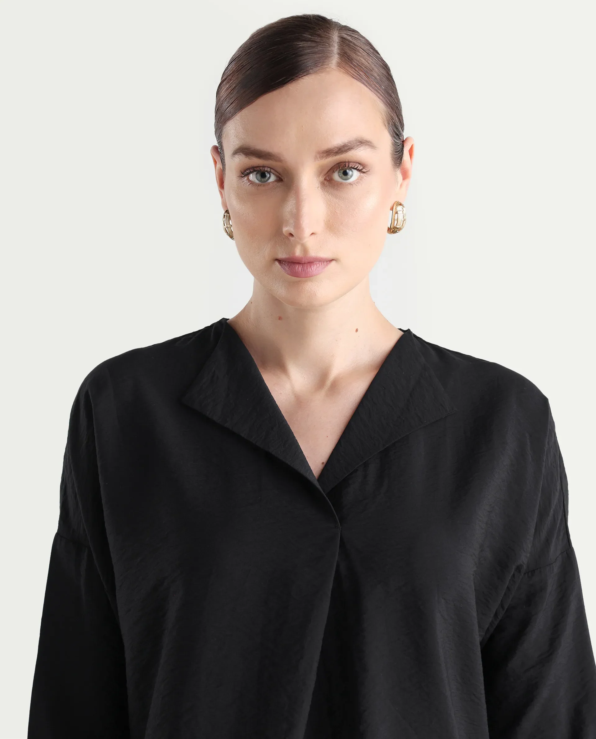 Rareism Women's Drap Black Nylon Blend Lapel Neck Plain Relaxed Fit Top - Image 4