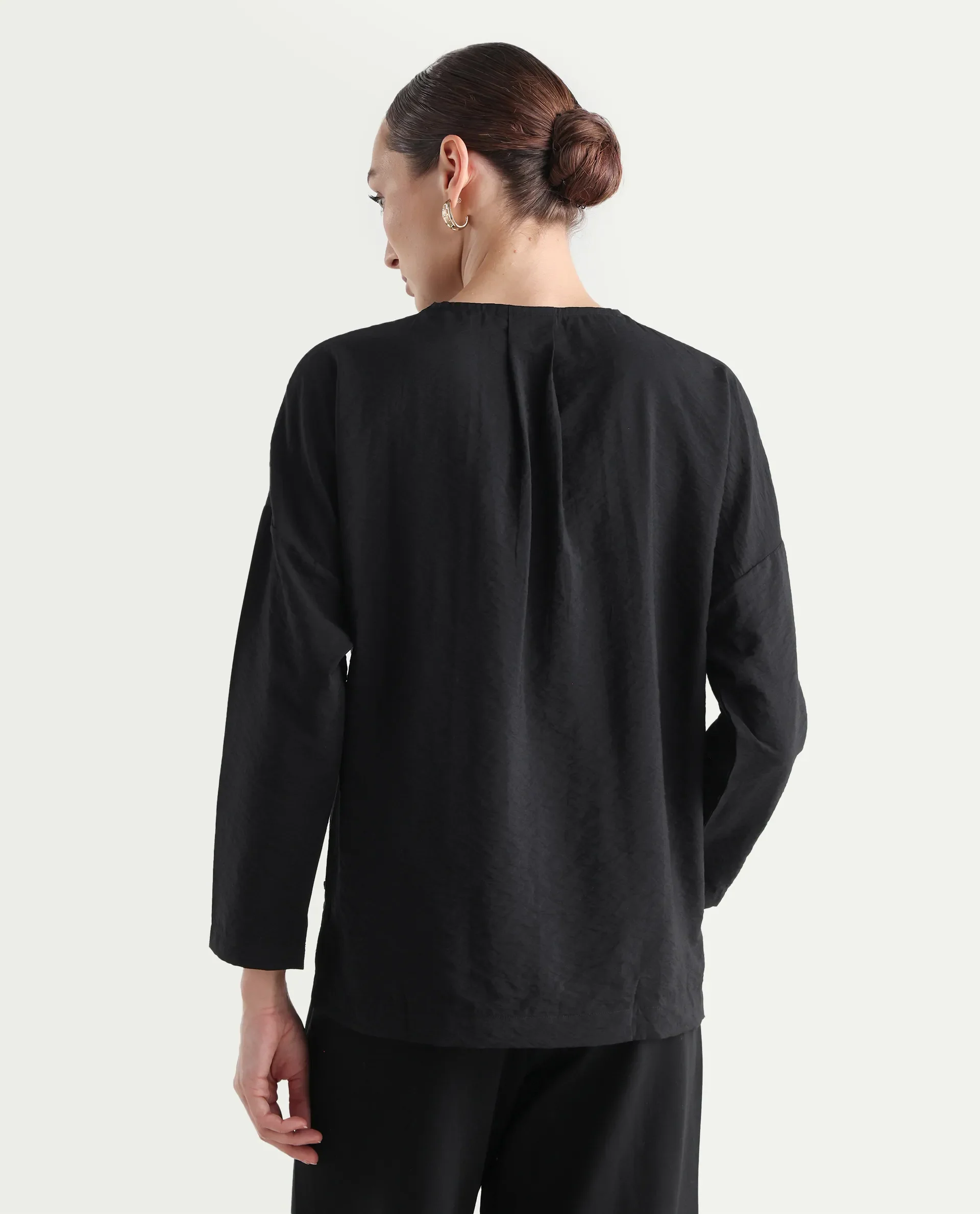 Rareism Women's Drap Black Nylon Blend Lapel Neck Plain Relaxed Fit Top - Image 8