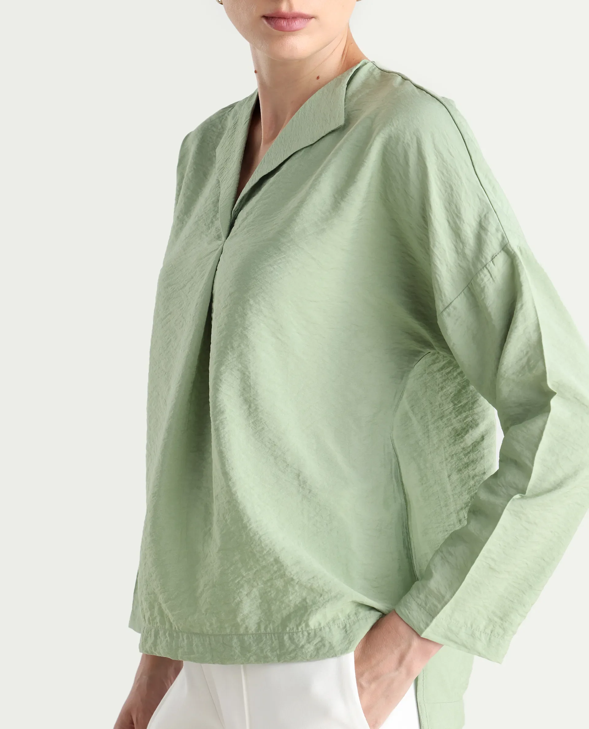 Rareism Women's Drap Green Nylon Blend Lapel Neck Plain Relaxed Fit Top - Image 5