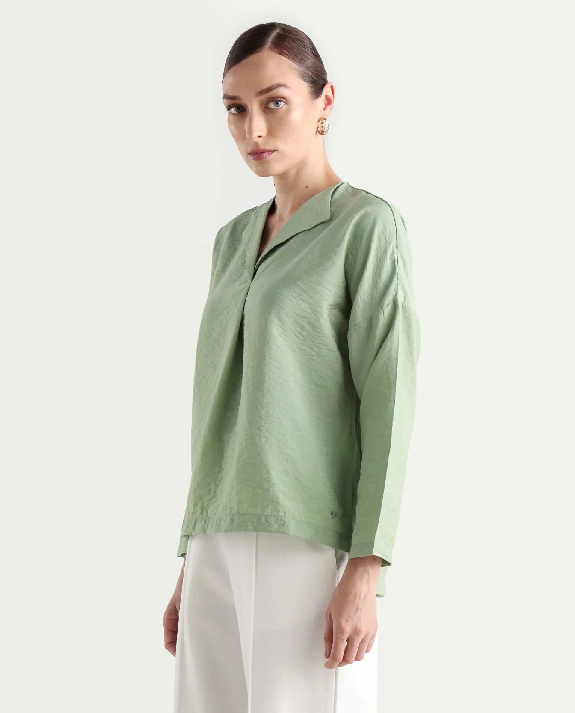 Rareism Women's Drap Green Nylon Blend Lapel Neck Plain Relaxed Fit Top - Image 6