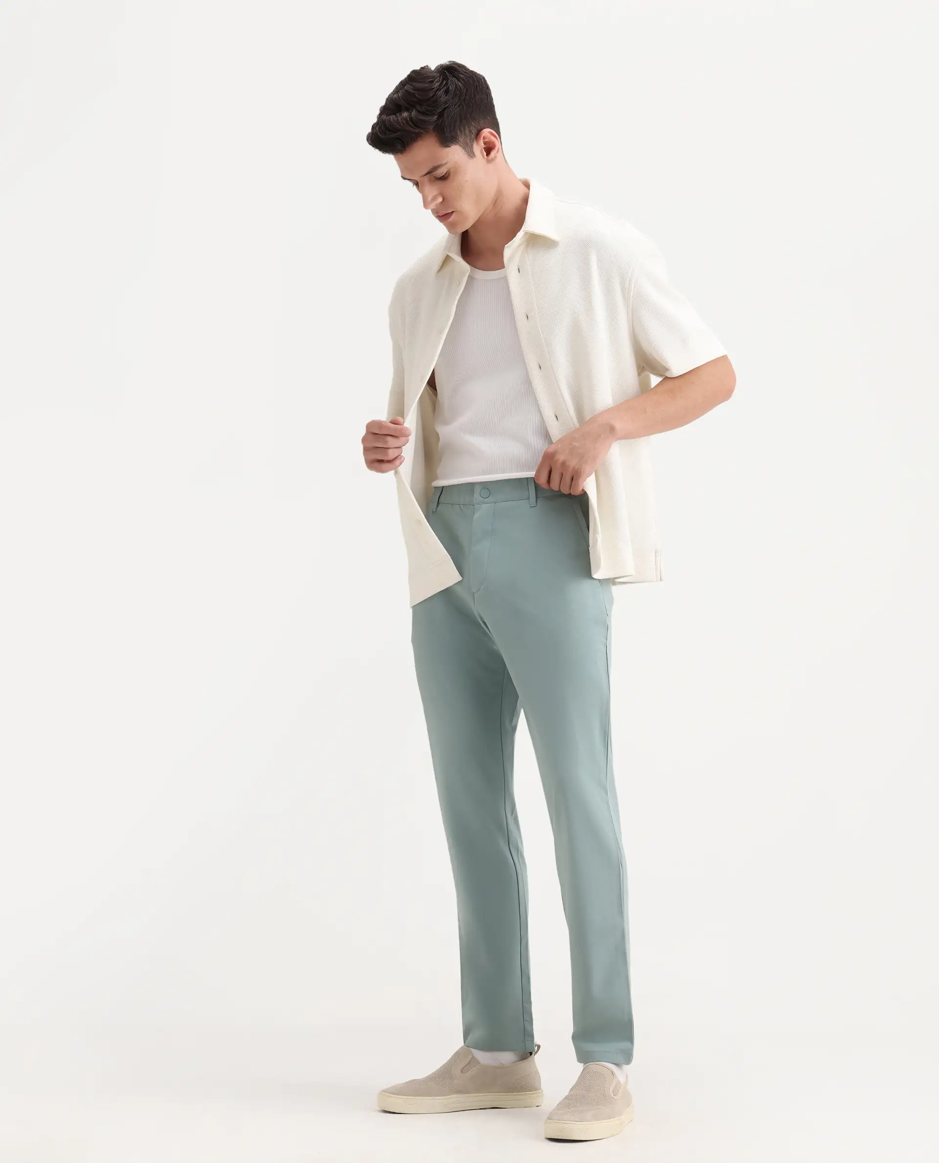 Rare Rabbit Men's Driver-2 Pastel Green Polyester Blend Plain Regular Fit Trouser - Image 4