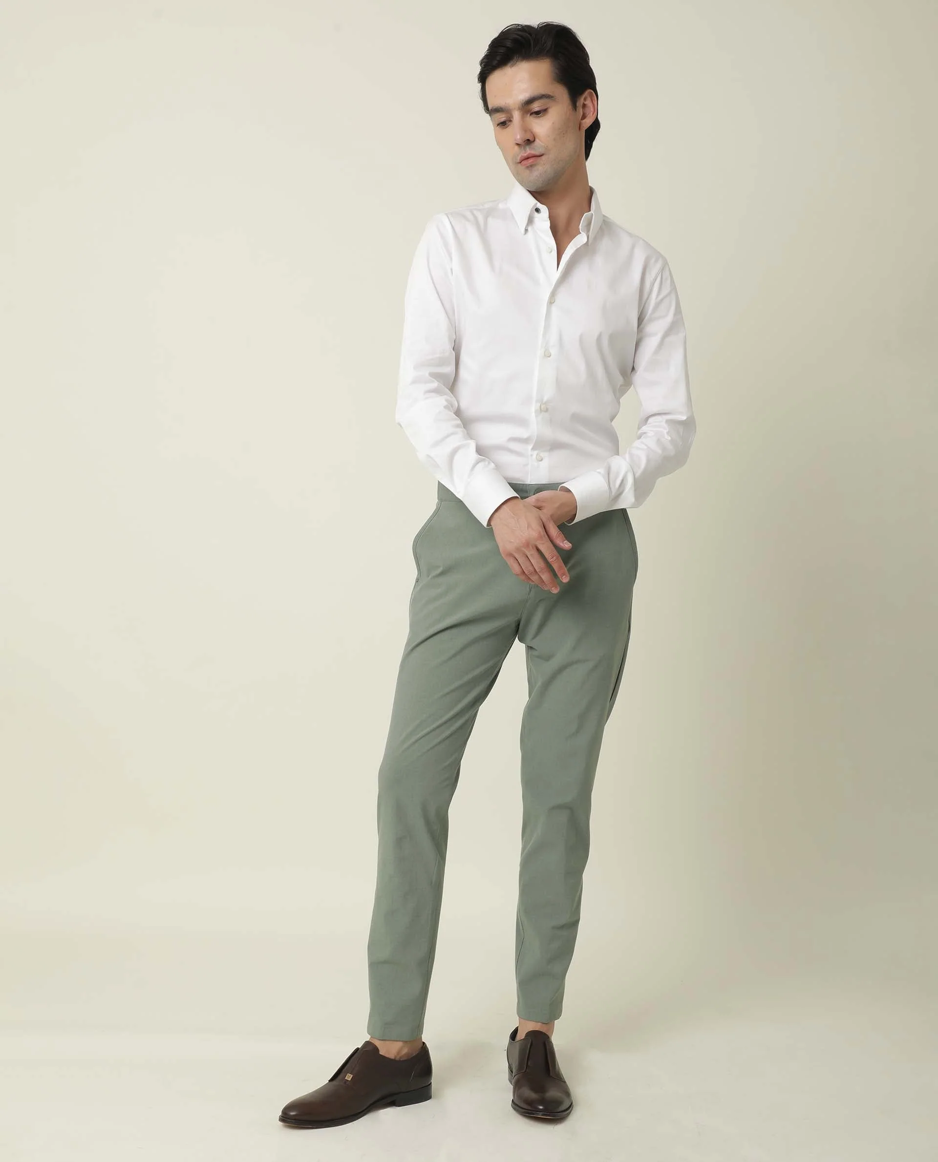 Rare Rabbit Men's Driver Green Polyester Plain Regular Fit Trouser - Image 3