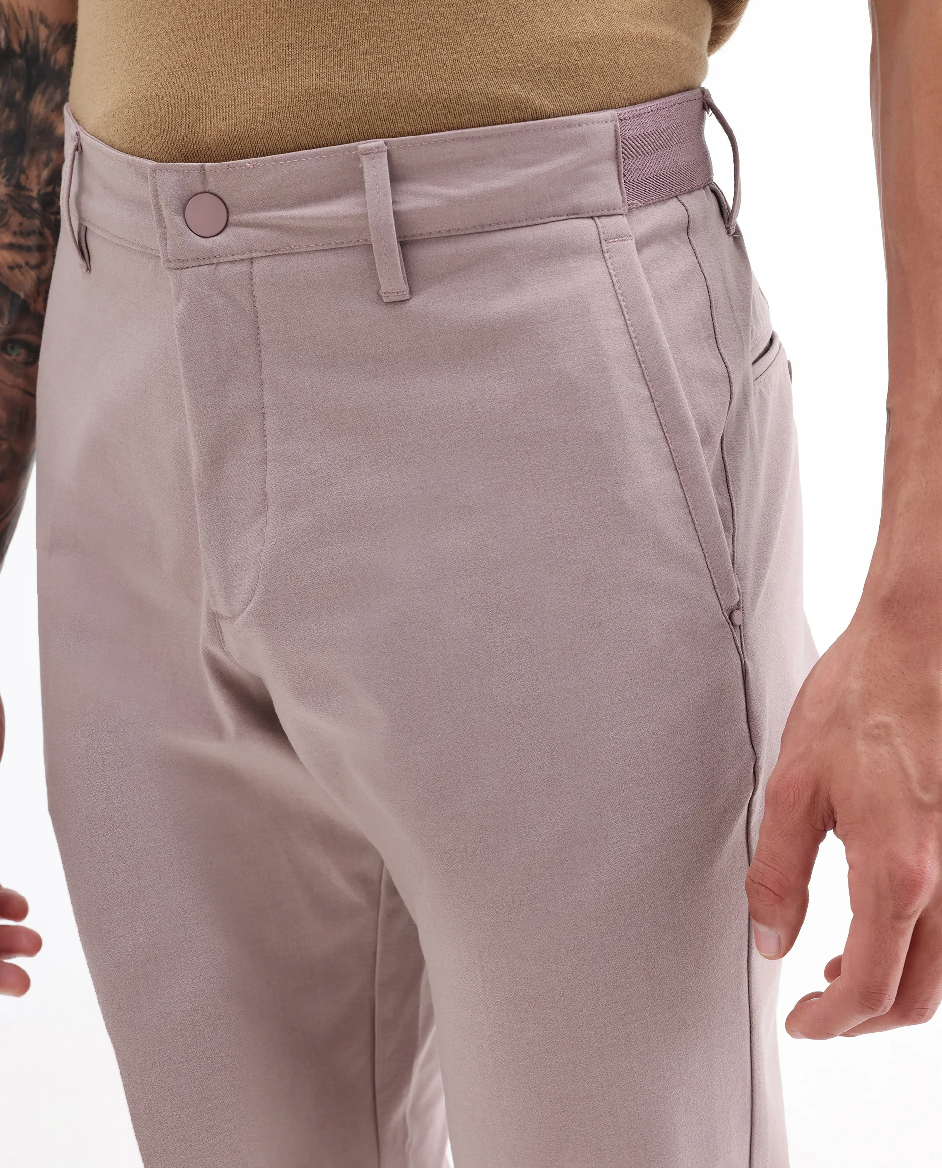 Rare Rabbit Men's Drivers Dusky Pink Polyester Blend Plain Regular Fit Trouser - Image 5